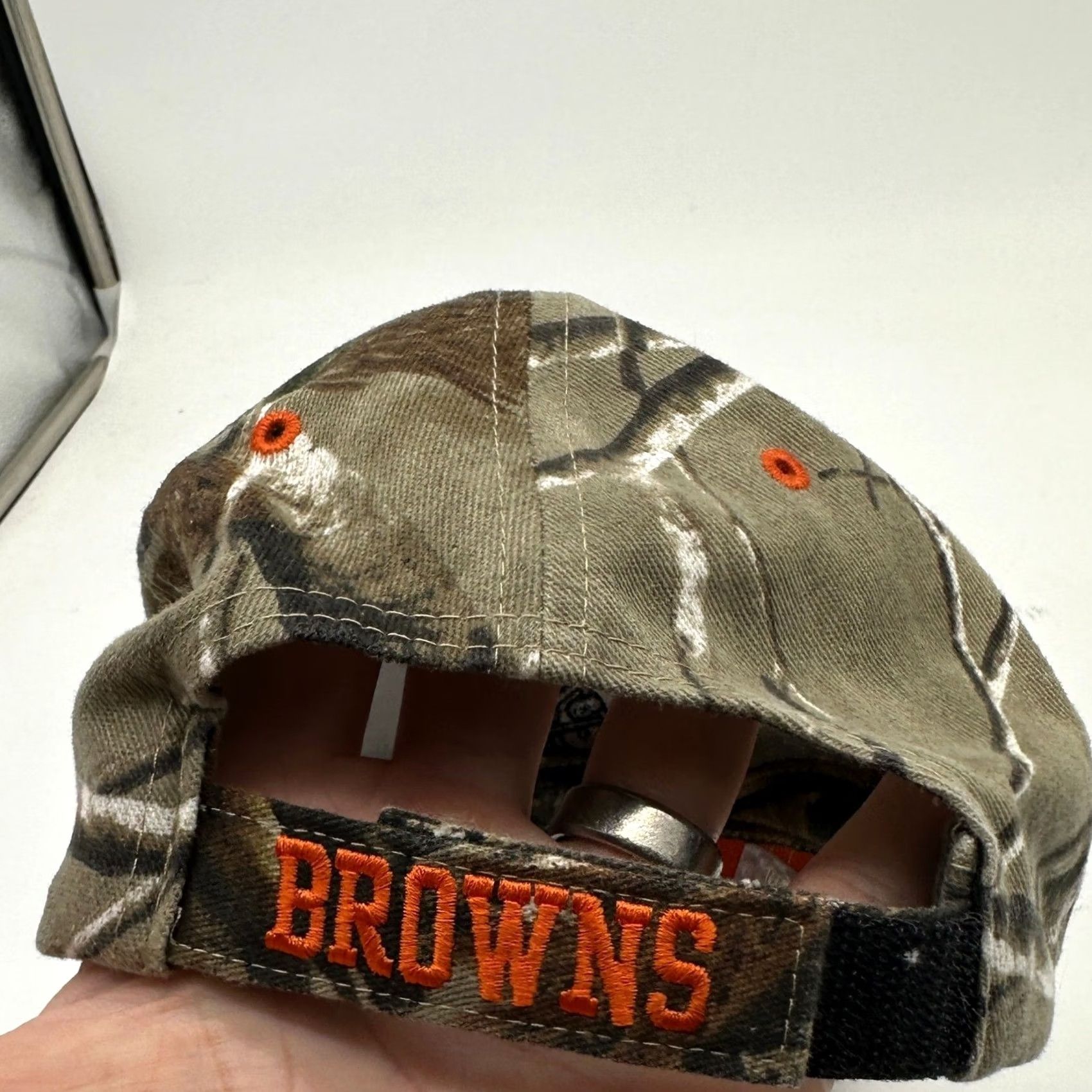 NFL Cleveland Browns Men Golf Hats OS Olive Realtree Camo Strap NFL Team Apparel NEW Size ONE SIZE - 4 Thumbnail