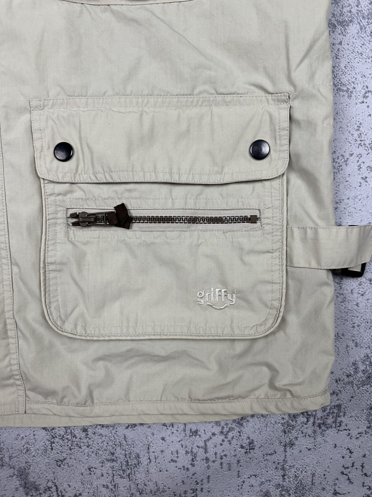 Japanese Brand Tactical Utility Vest MultiPocket Camo Adjustable Fit Size US L / EU 52-54 / 3 - 4 Thumbnail