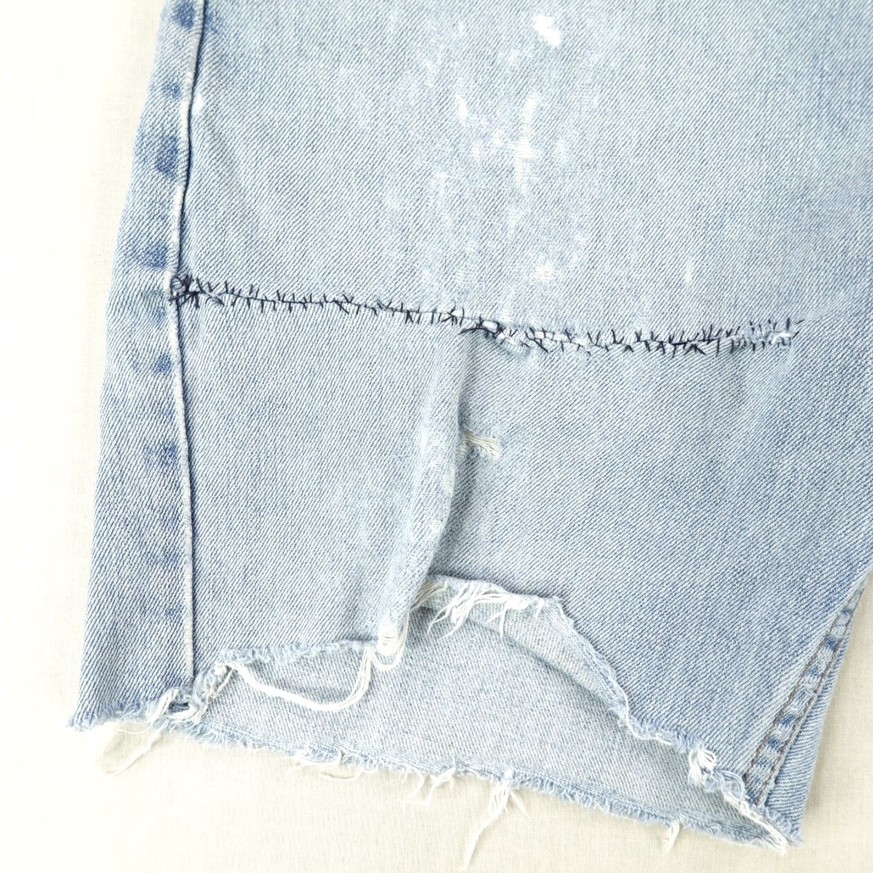 Levi's VINTAGE Levi's Silvertab Denim Shorts Mens 32x30 Blue Faded Loose Cutoff Grunge Size US 32 / EU 48 - 3 Thumbnail