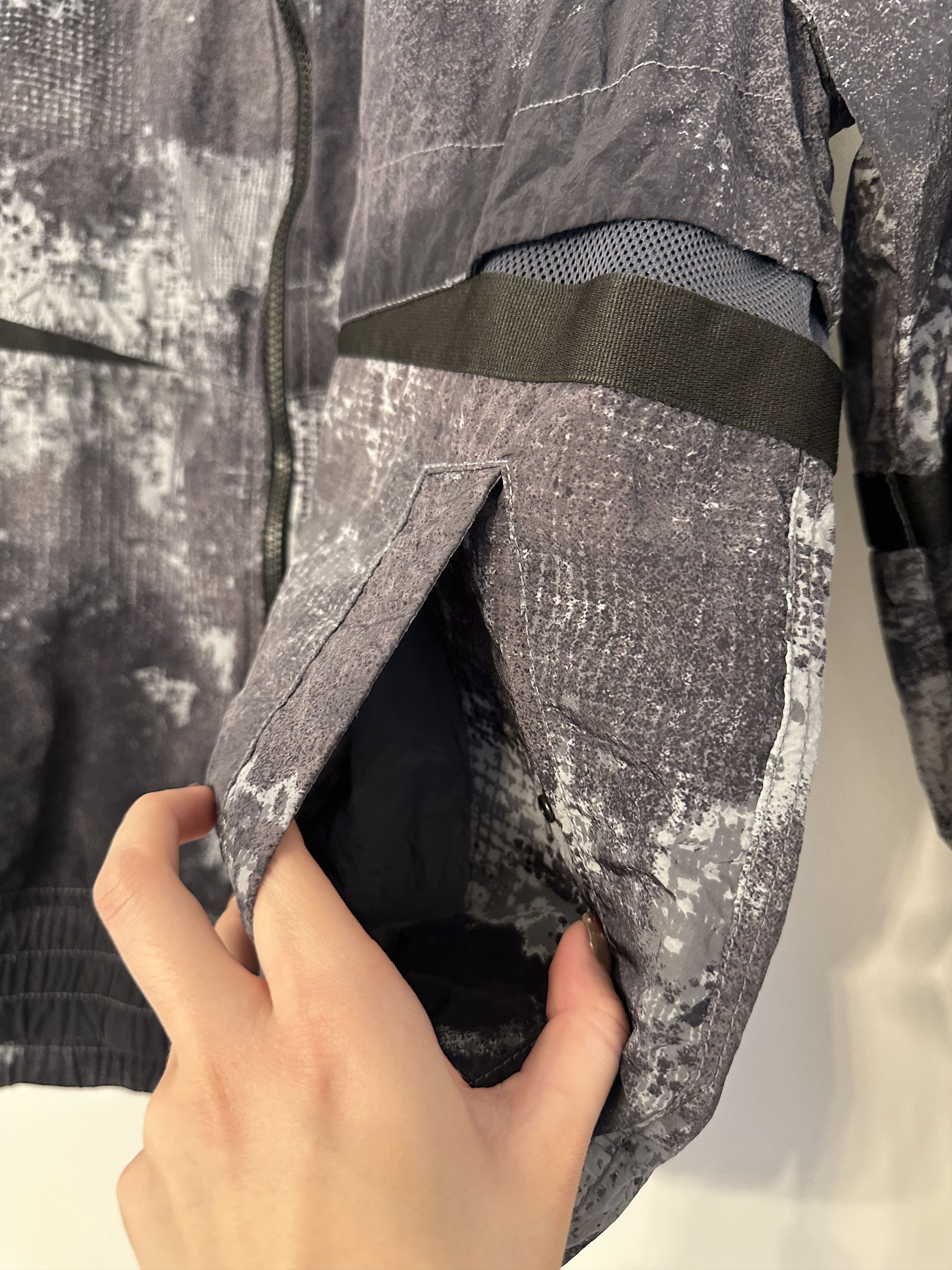 Stone Island Stone Island Abstract Print Jacket Size US L / EU 52-54 / 3 - 5 Thumbnail
