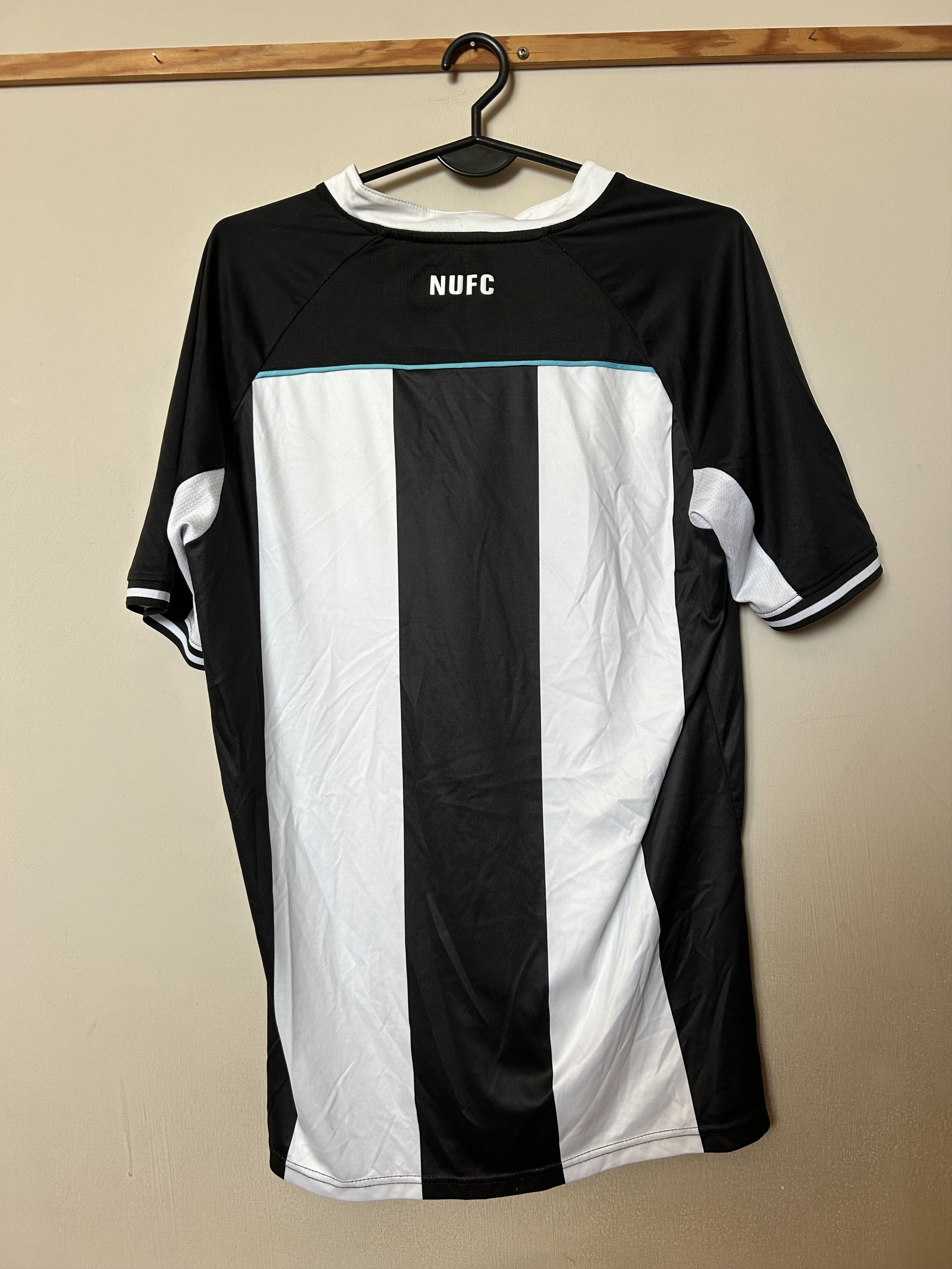Castore NEWCASTLE UNITED FC 2021 - 2022 Castore - L/XL - UNIQUE Size US L / EU 52-54 / 3 - 2 Thumbnail