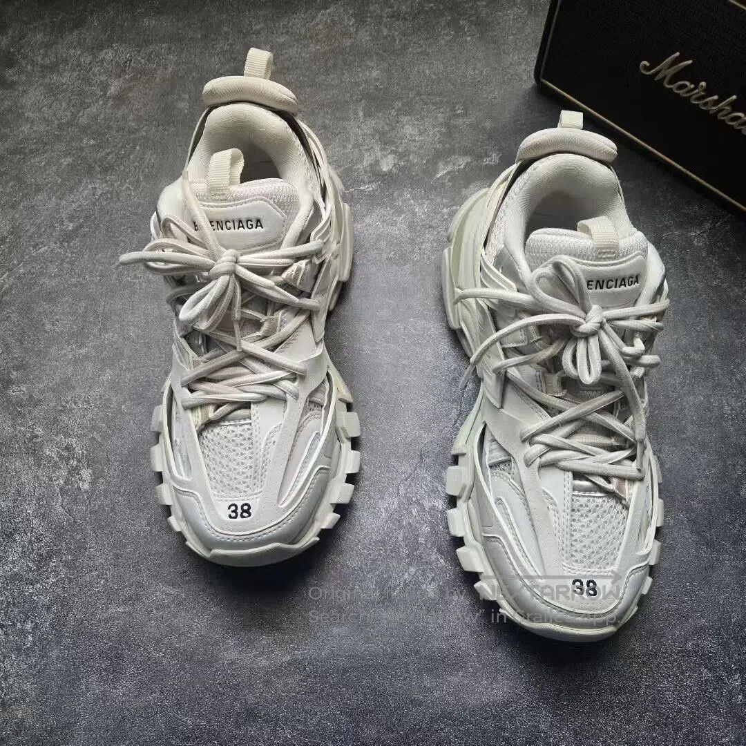 Balenciaga balenciaga track sneakers in white size 38. Size US 6 / EU 39 - 2 Thumbnail