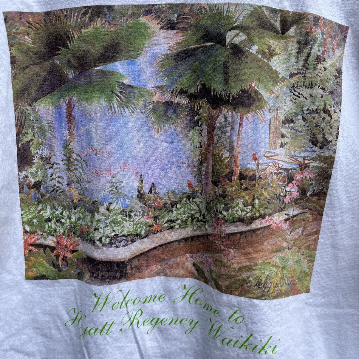 Vintage Vintage 90s HYATT Regency waikiki hawaii hotel graphic tee Size US L / EU 52-54 / 3 - 3 Thumbnail