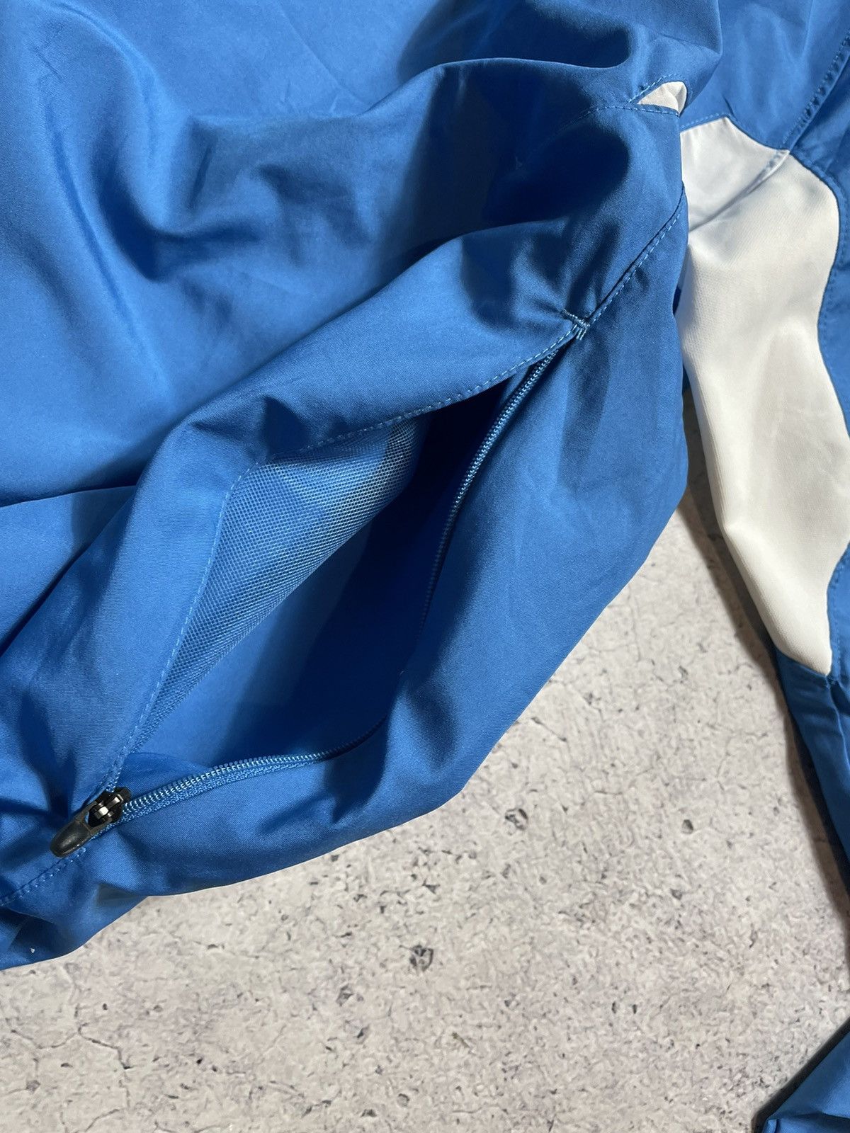 Nike Vintage Nylon Light Blue Nike Swoosh Windbreaker Jacket Size US XL / EU 56 / 4 - 9 Thumbnail