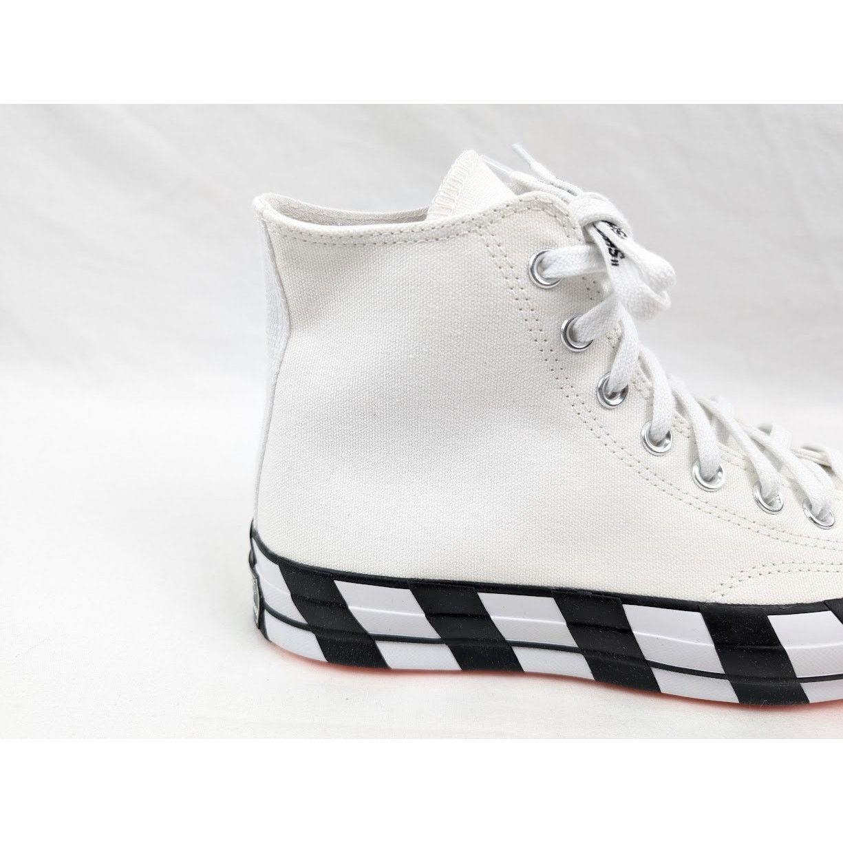 Converse × Off-White o1rshd1 DUP / Unisex Chuck 70 Hi-Top Sneakers in White/Cone Size US 8 / EU 41 - 4 Thumbnail
