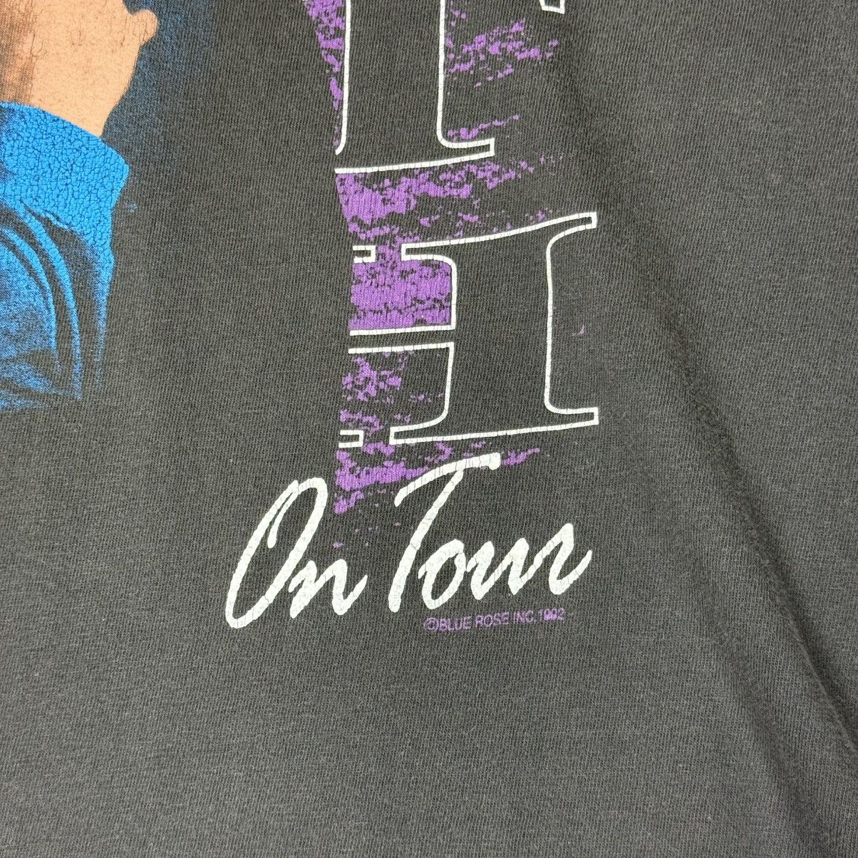 Band Tees Vintage 92s Garth Brooks On Town Tour Tee Size US M / EU 48-50 / 2 - 7 Thumbnail