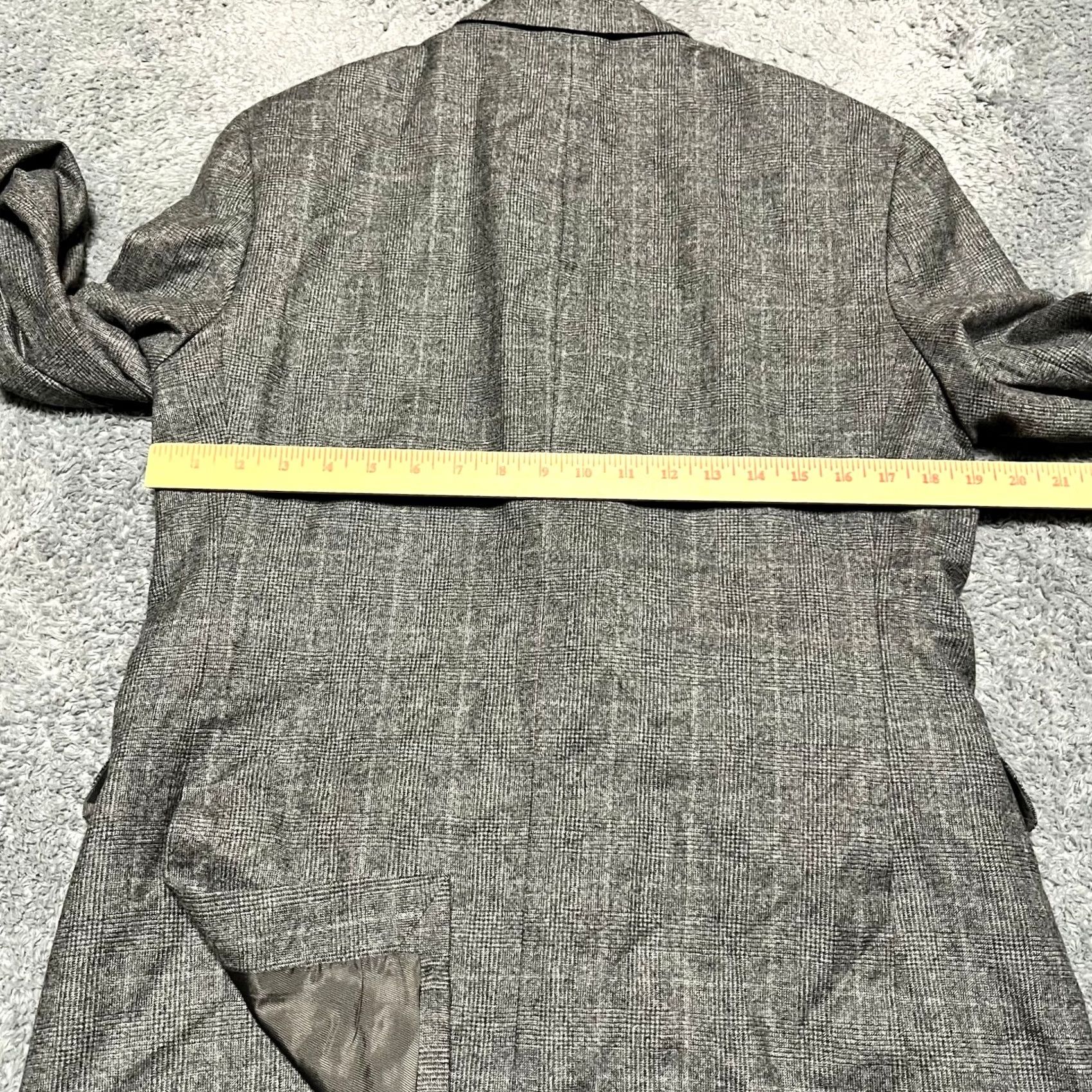 Banana Republic Banana Republic Blazer Mens 40R Slim Fit Wool Two Button Coat Gray 40R Mens Satin Inside Collar Super 110s Marzotto Vintage? Size 40R - 7 Thumbnail