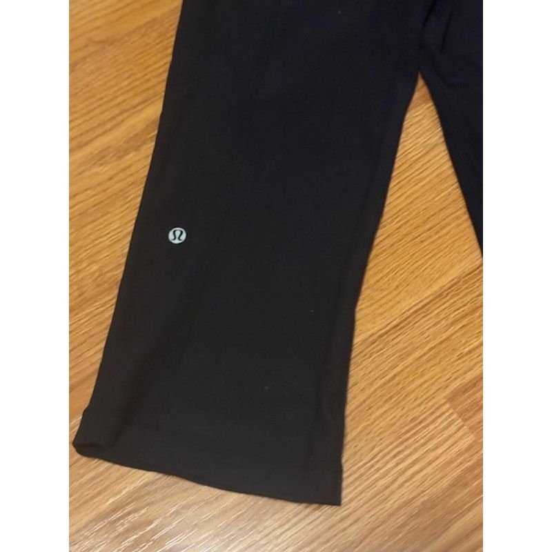 Lululemon Lululemon Groove Crop Super High Rise Reversible Pants 4 Size 27" / US 4 / IT 40 - 3 Thumbnail