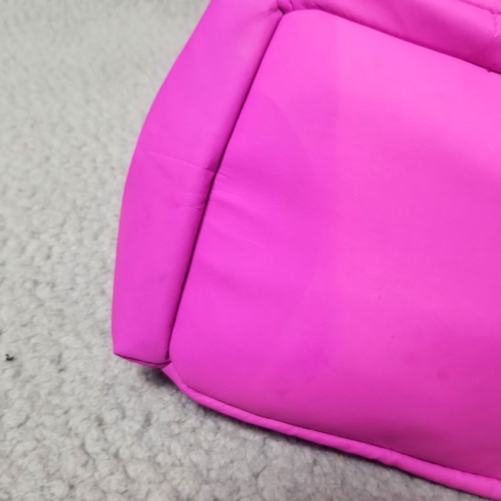 Versace Versace Parfums Fuchsia Purple Nylon Mini Tote Handbag Drawstring Cosmetic Pouch Women Tote Small Purple Size ONE SIZE - 5 Thumbnail