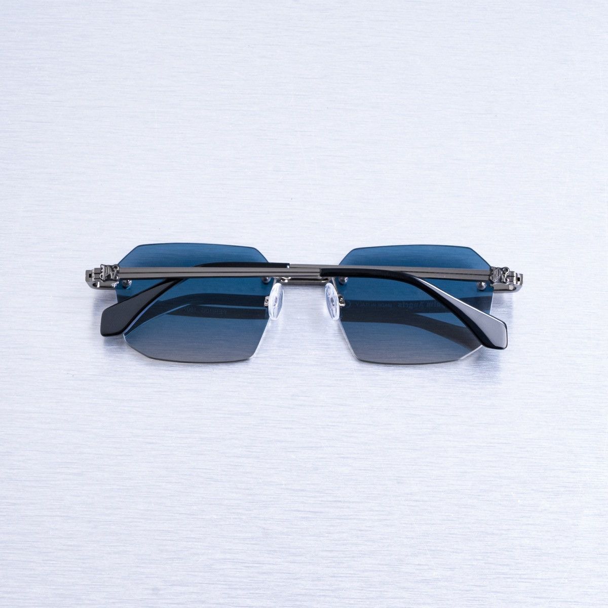 Palm Angels PALM ANGELS QUARTZ GUNMETAL BLUE GRADIENT SUNGLASSES Size ONE SIZE - 7 Thumbnail