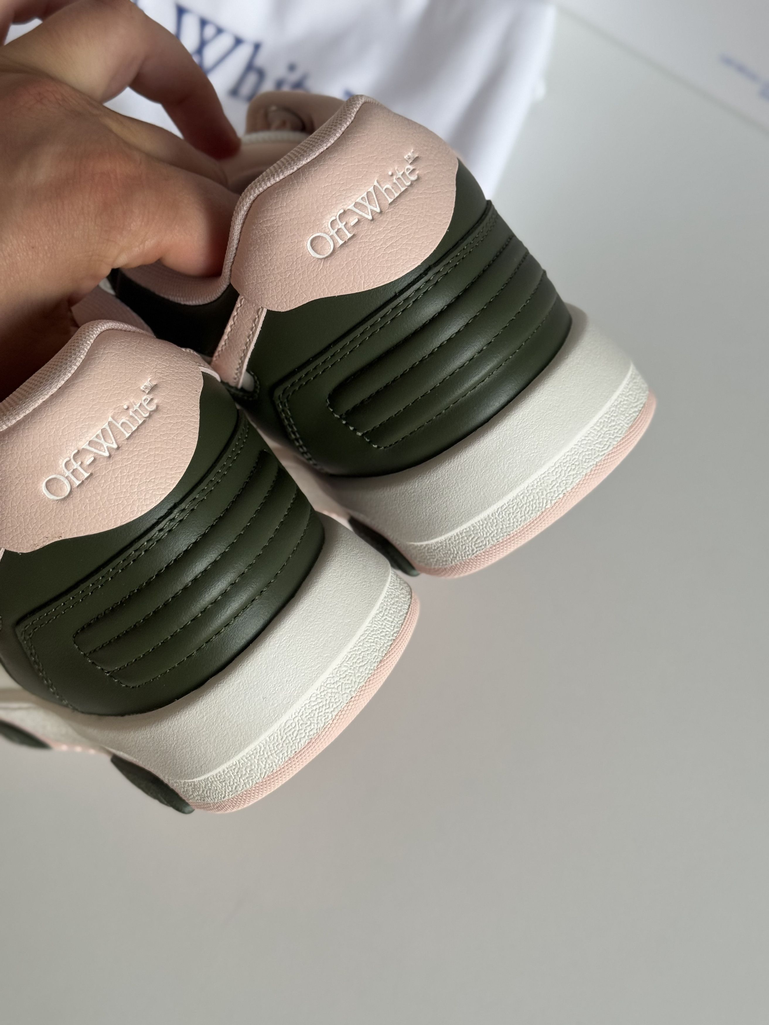 Off-White Of White Out Of Office sneakers Size US 8 / EU 41 - 11 Thumbnail