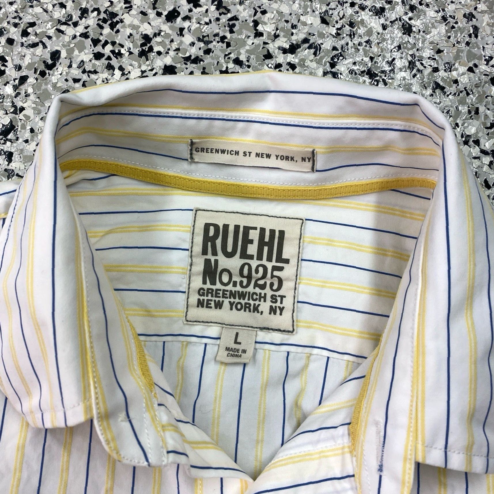 Vintage Ruehl No 925 Shirt Mens Large White Striped Classic Fit Long Sleeve Button Up Size US L / EU 52-54 / 3 - 2 Thumbnail