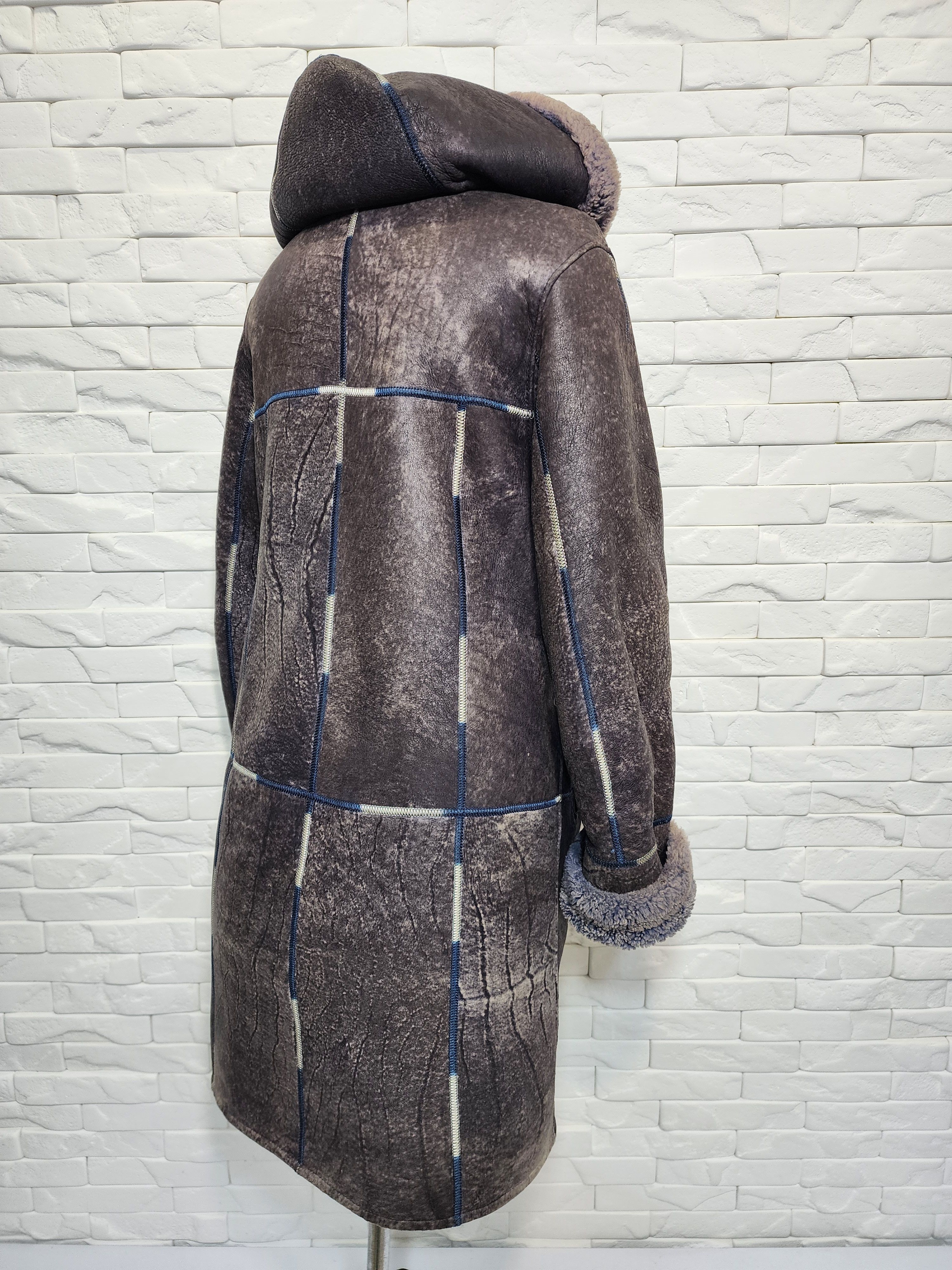 Furla Purple Sheepskin Coat: Women's Fur Winter Coat With Hood. Size XL / US 12-14 / IT 48-50 - 6 Thumbnail