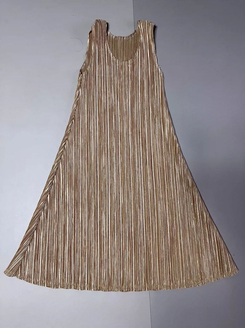 Issey Miyake Issey Miyake size:3 Yellow pleated sleeveless dress Size S / US 4 / IT 40 - 2 Thumbnail