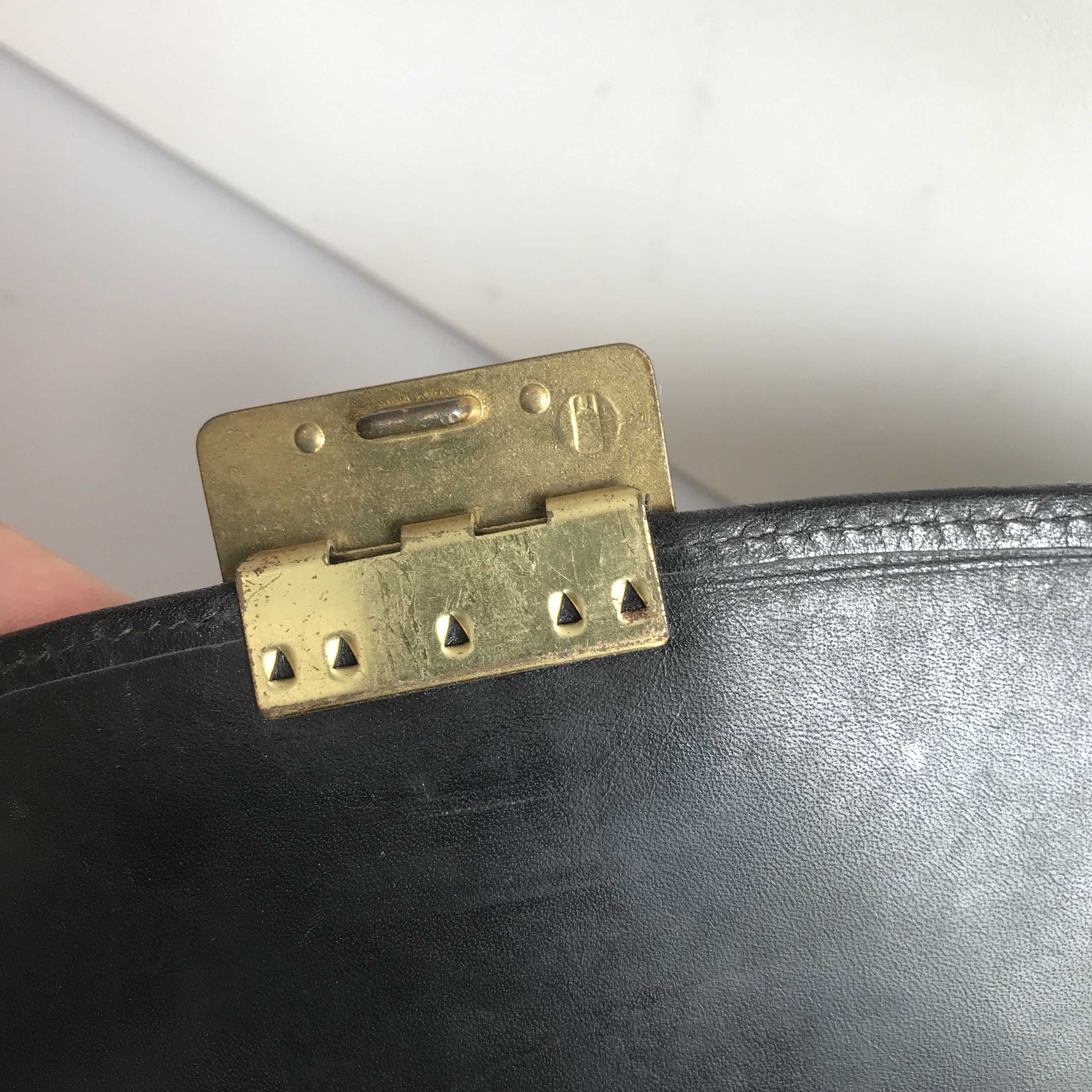 Vintage Vintage golden head germany black Satchel Bag Soulder Bag Size ONE SIZE - 9 Thumbnail