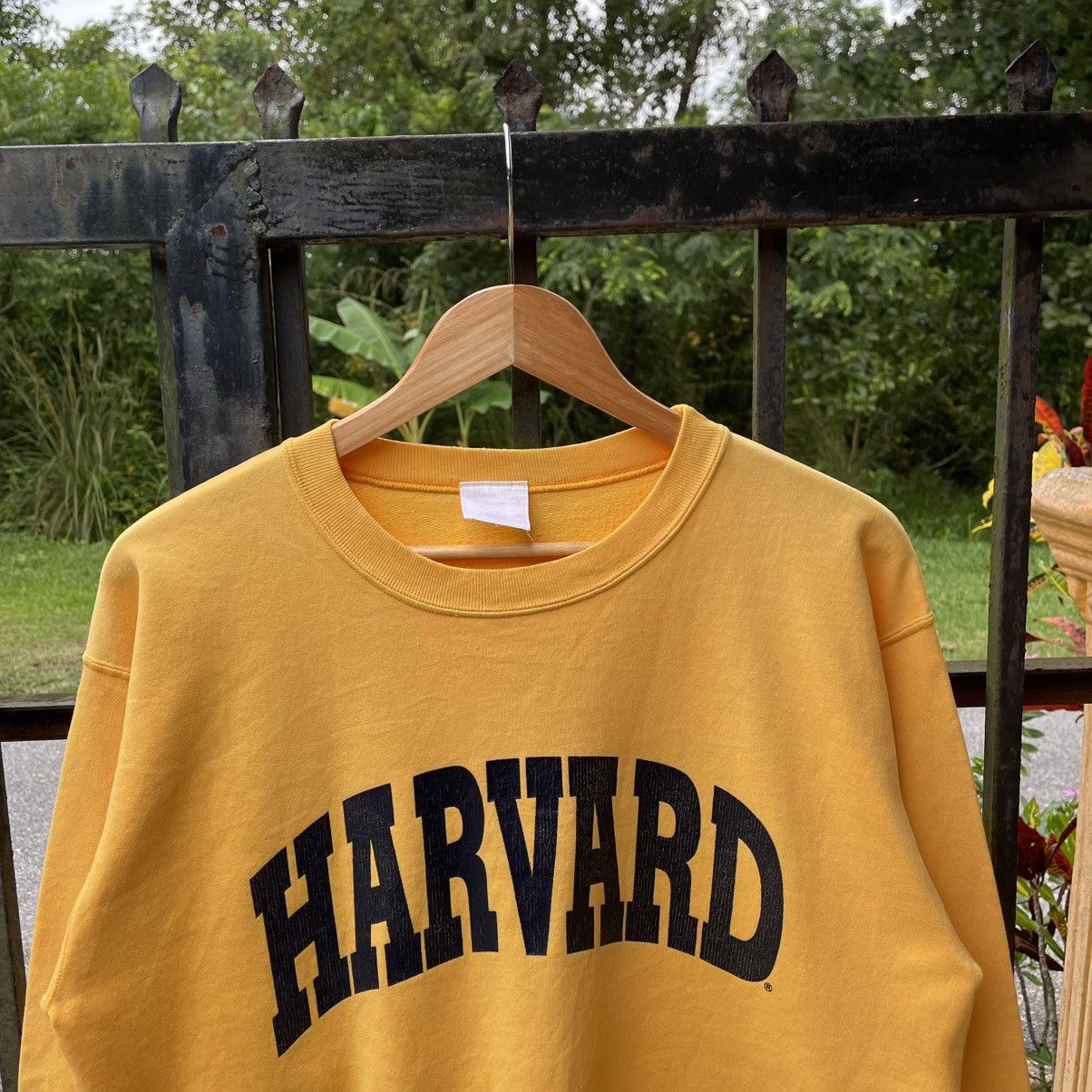 Vintage 🔥Vintage 90s HARVARD University Big Spellout Sweatshirts Size US M / EU 48-50 / 2 - 3 Thumbnail