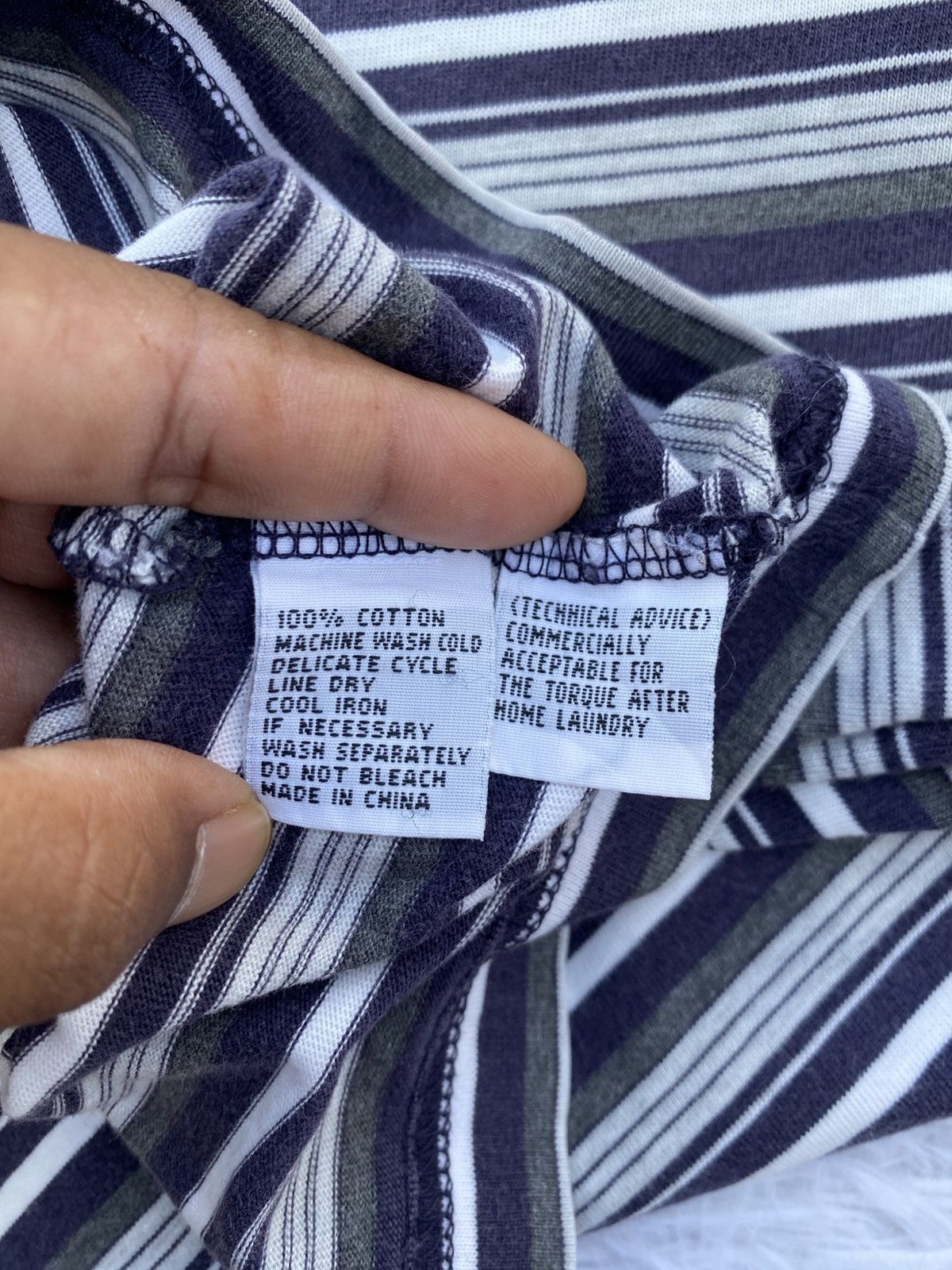 Yves Saint Laurent Rare Vintage YSL Yves Saint Laurent Stripes Tshirt Size US S / EU 44-46 / 1 - 12 Thumbnail