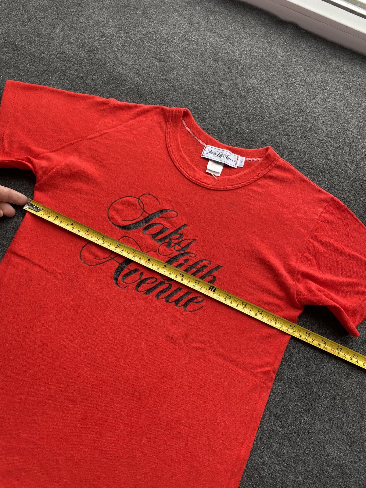 Saks Fifth Avenue 🔥Rare 90s Saks Fifth Avenue Red Tee Mens s USA Made unique Size US S / EU 44-46 / 1 - 6 Thumbnail