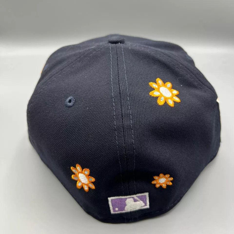 New Era New York Yankees Hat Men 7 1/2 Floral 59Fifty New Era Fitted Size ONE SIZE - 7 Thumbnail