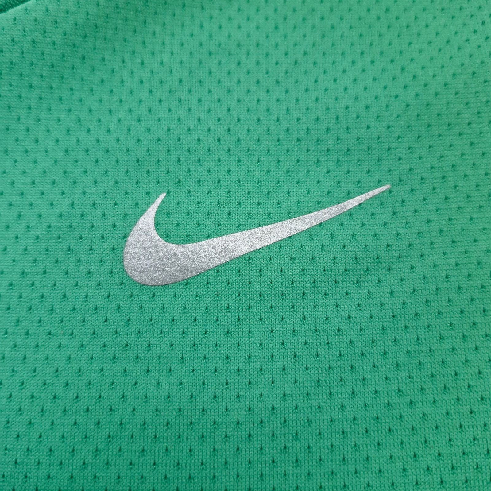 Nike Nike Shirt Mens Large Green Dri Fit Long Sleeve Crew Neck Size US L / EU 52-54 / 3 - 2 Thumbnail
