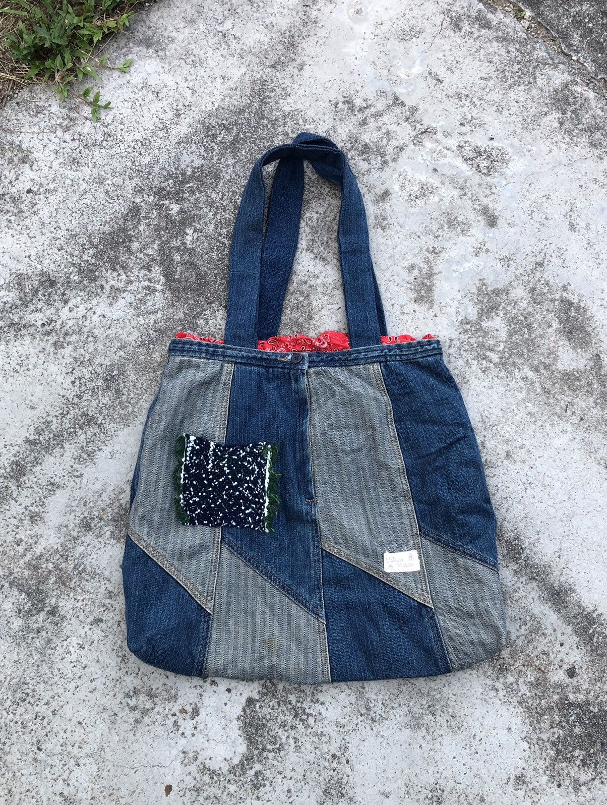 Japanese Brand HERINGBONE TWILL HAKUNA MATATA TOTEBAG Size ONE SIZE - 1 Thumbnail