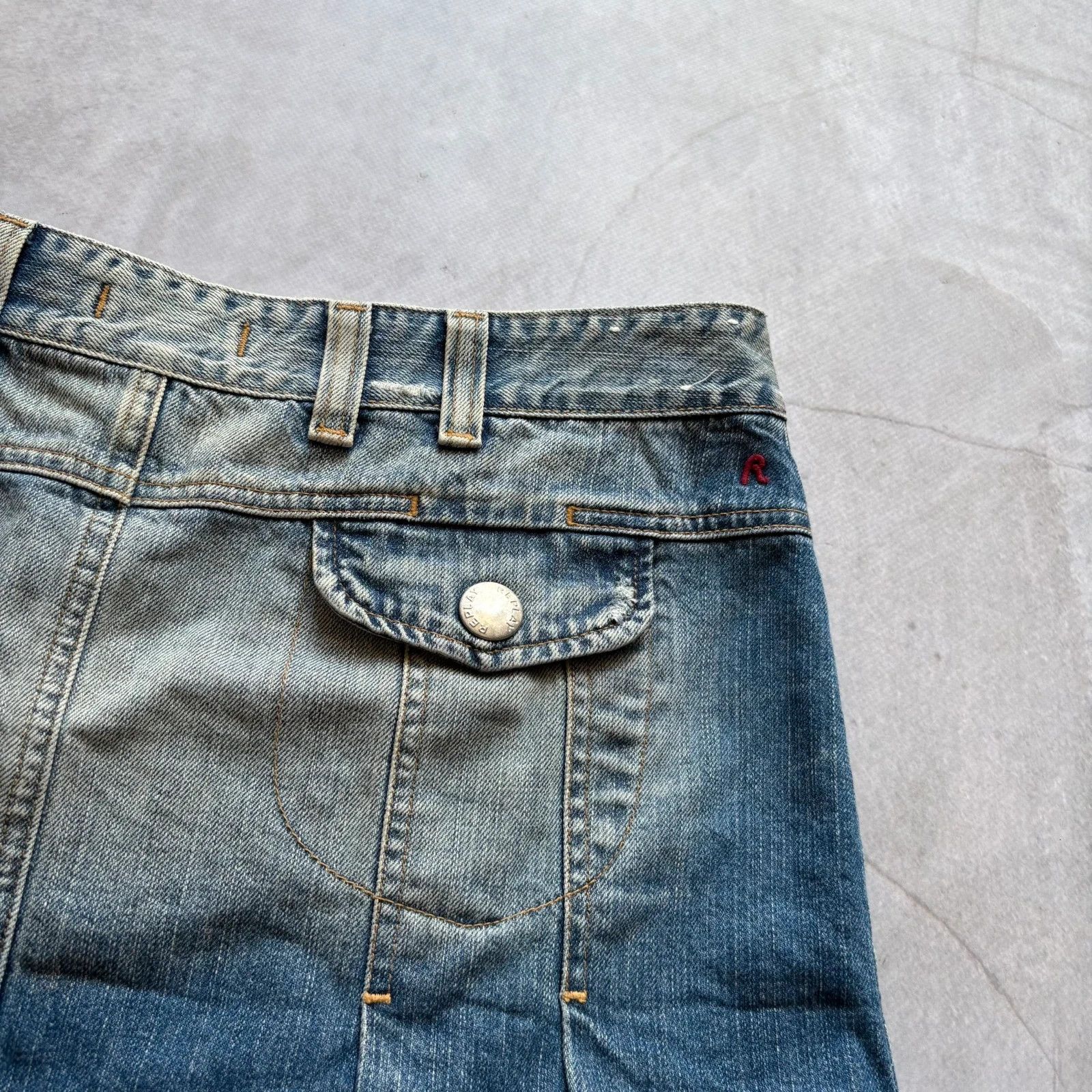 Hysteric Glamour Y2K 00s Replay Denim Faded distressed Embroidered Mini Skirt Size 30" / US 8 / IT 44 - 8 Thumbnail