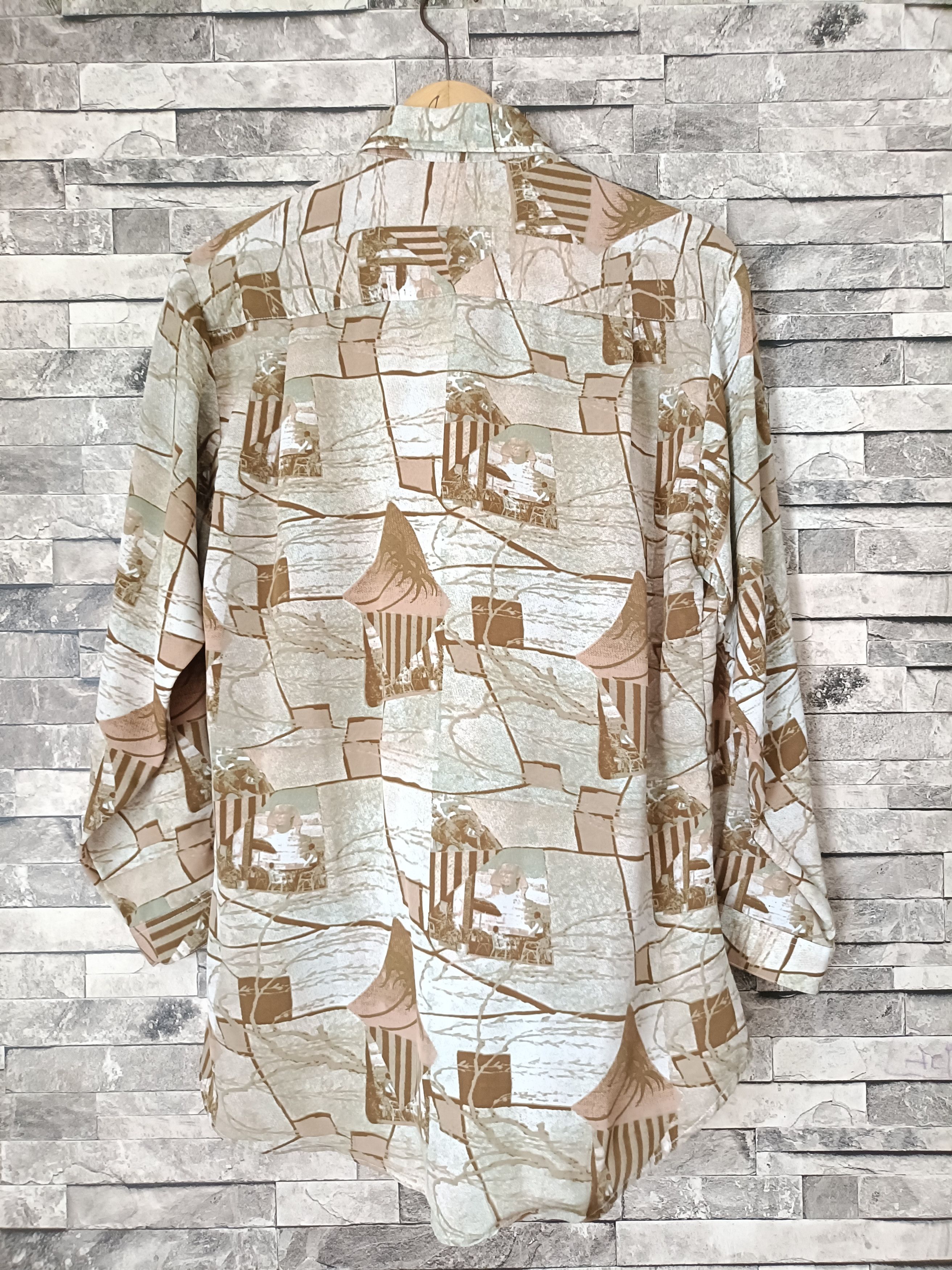 Vintage Vintage Tutti frutti Rayon casual button shirt Size US M / EU 48-50 / 2 - 3 Thumbnail