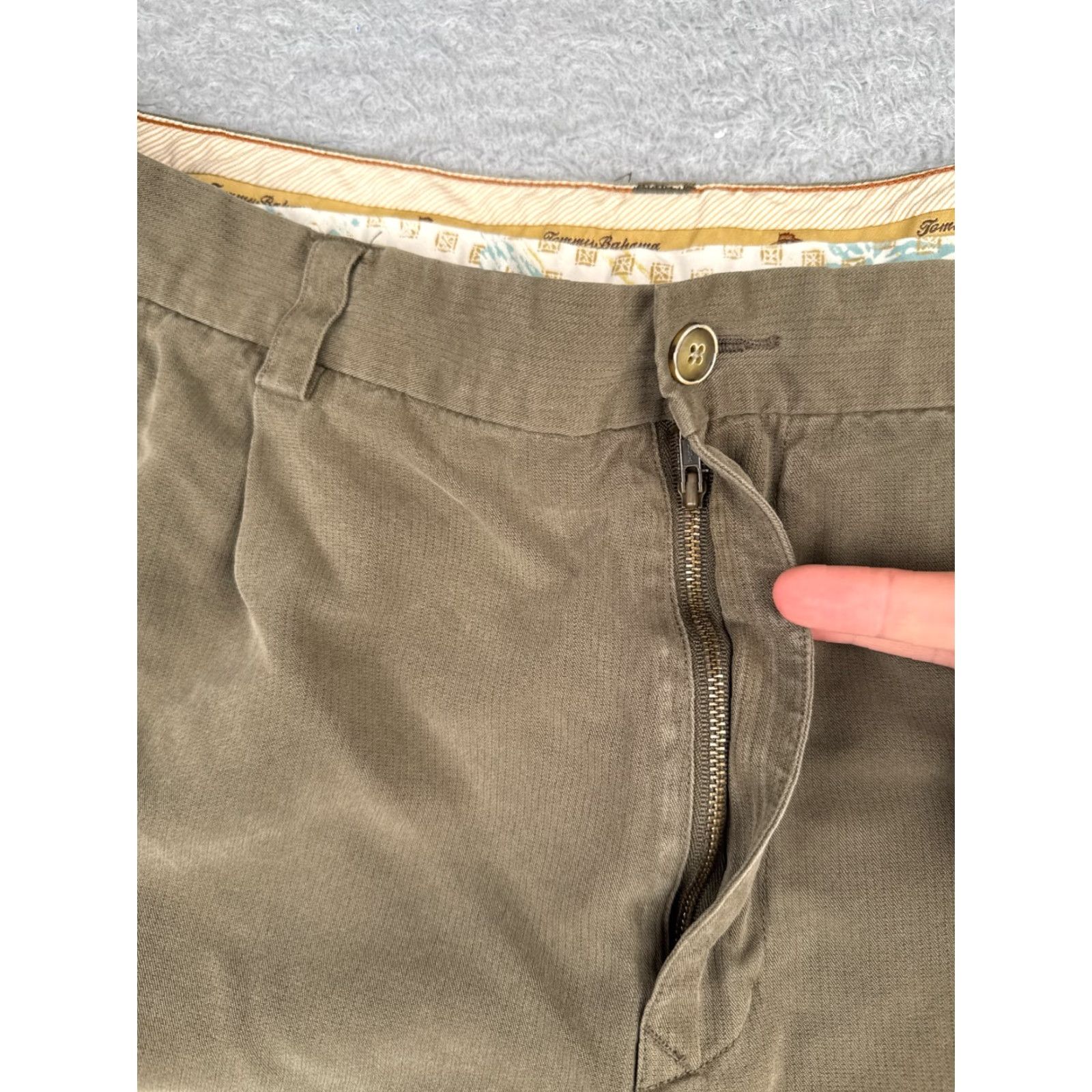 Tommy Bahama VINTAGE not applicable; Remove. Size US 36 / EU 52 - 6 Thumbnail