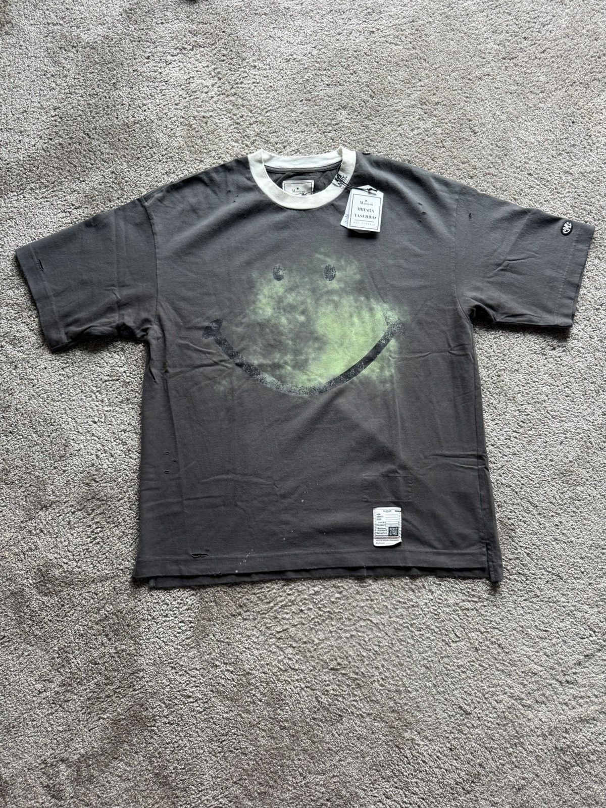 Maison MIHARA YASUHIRO Maison Mihara Yasuhiro smile acid wash MMY smiley t shirt 48 Size US M / EU 48-50 / 2 - 2 Thumbnail