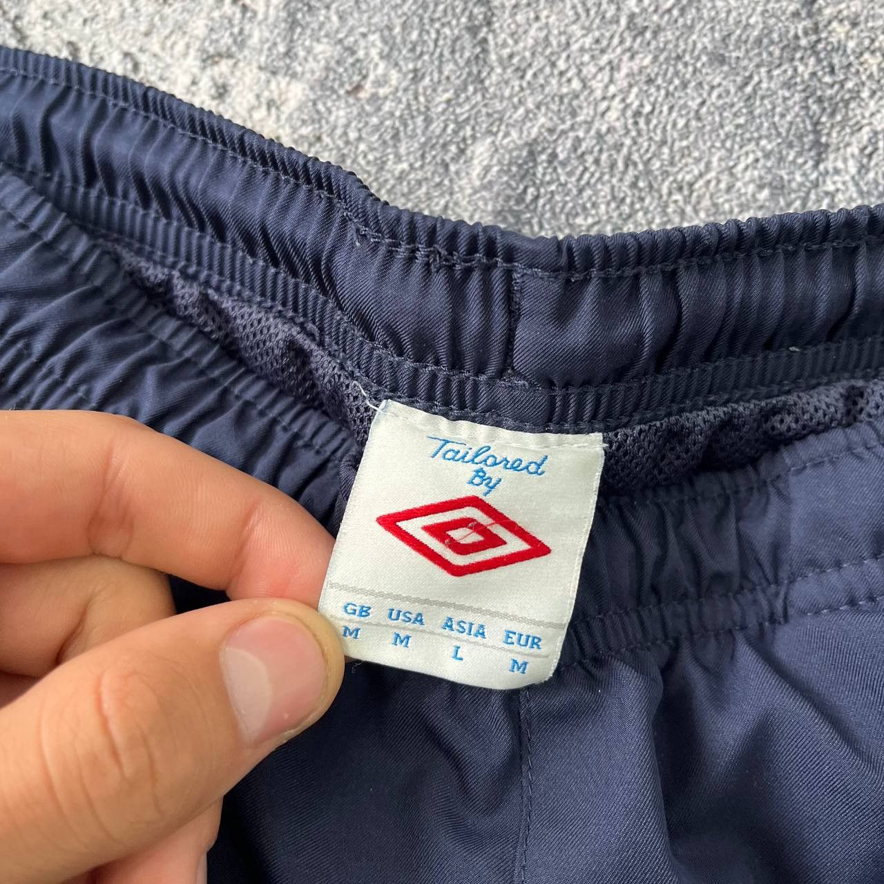 Umbro Vintage Glasgow Rangers 2018/2019 training football pants Size US 33 - 7 Thumbnail
