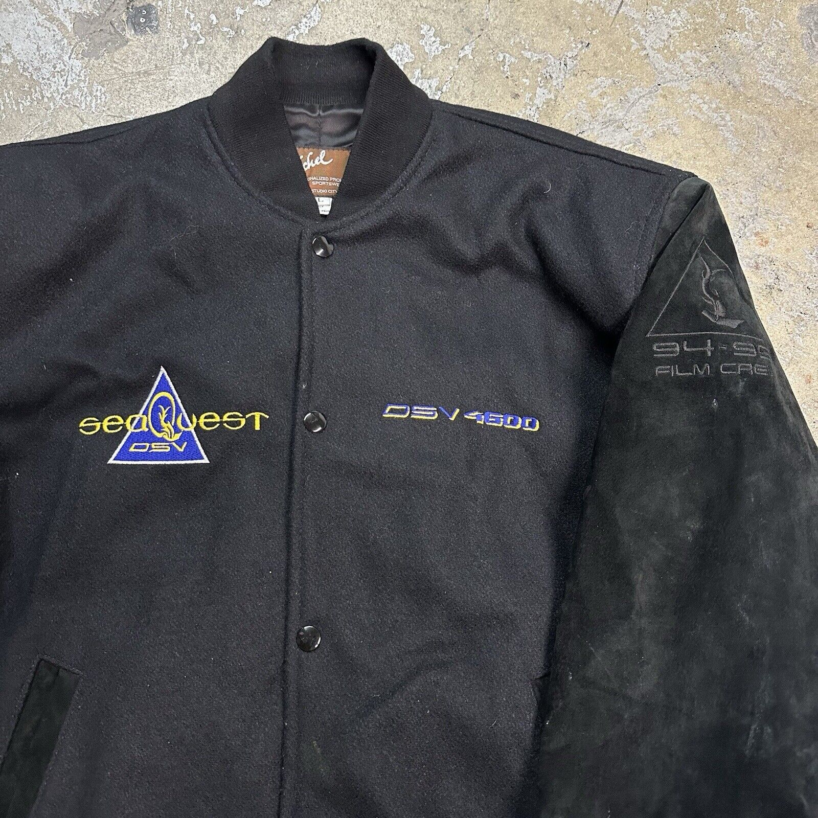 Vintage Vintage 1994 Sea Quest DSV Film Cast & Crew Varsity Jacket Size US L / EU 52-54 / 3 - 1 Thumbnail
