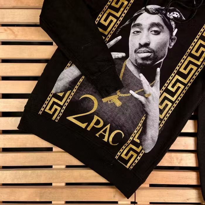 Band Tees × Rap Tees × Vintage Mens Hoodies 2Pac TuPac Vintage Big Print Size M Size US M / EU 48-50 / 2 - 3 Thumbnail