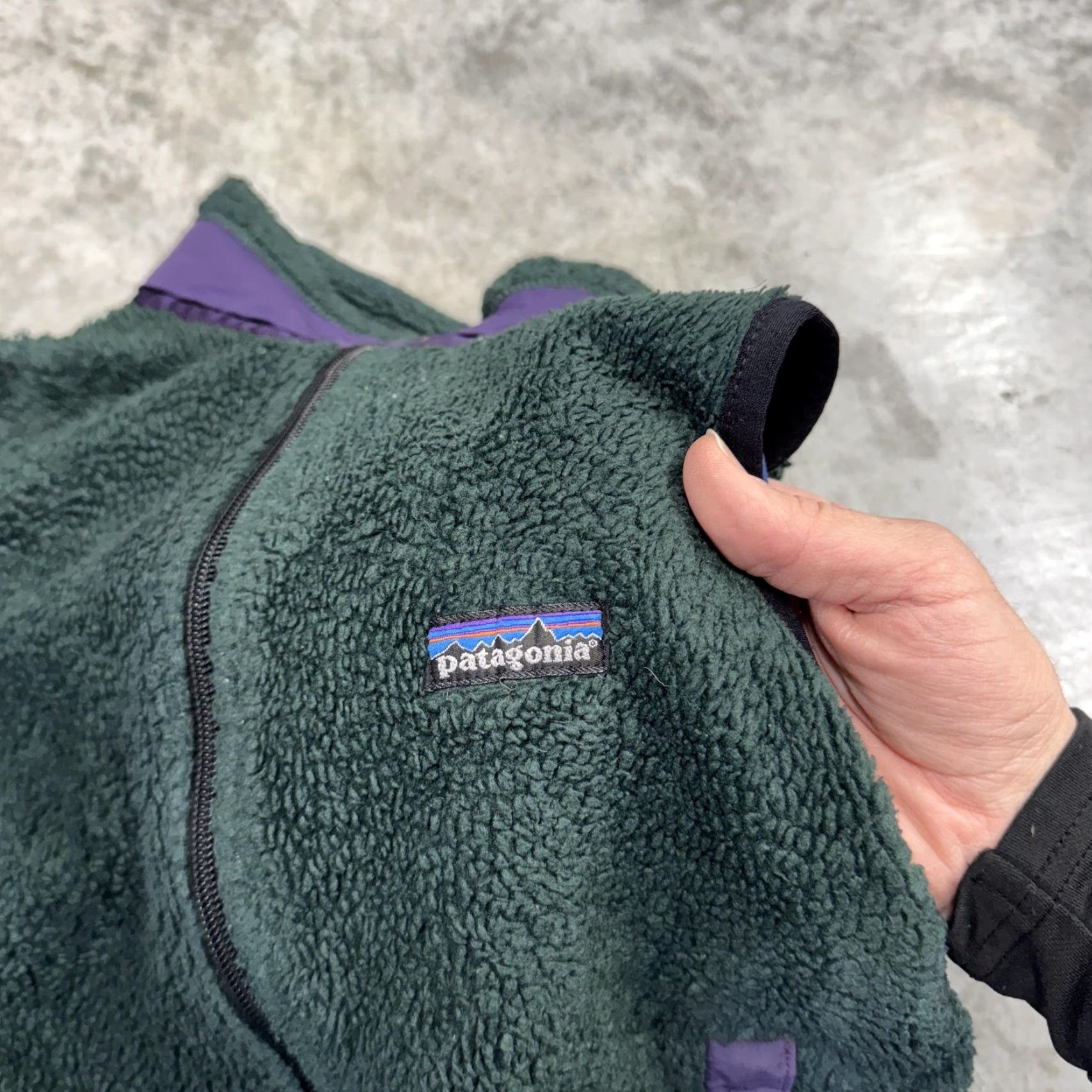 Patagonia VINTAGE Patagonia Vest Mens Small Green Purple Synchilla Fleece Zip Made USA 90s Size US S / EU 44-46 / 1 - 2 Thumbnail