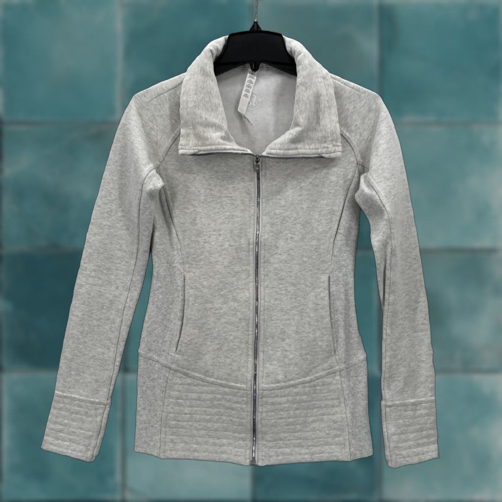 Lululemon Lululemon Radiant Jacket Women's 4 White Full Zip Pockets Gym Preppy Jacket Size S / US 4 / IT 40 - 1 Thumbnail
