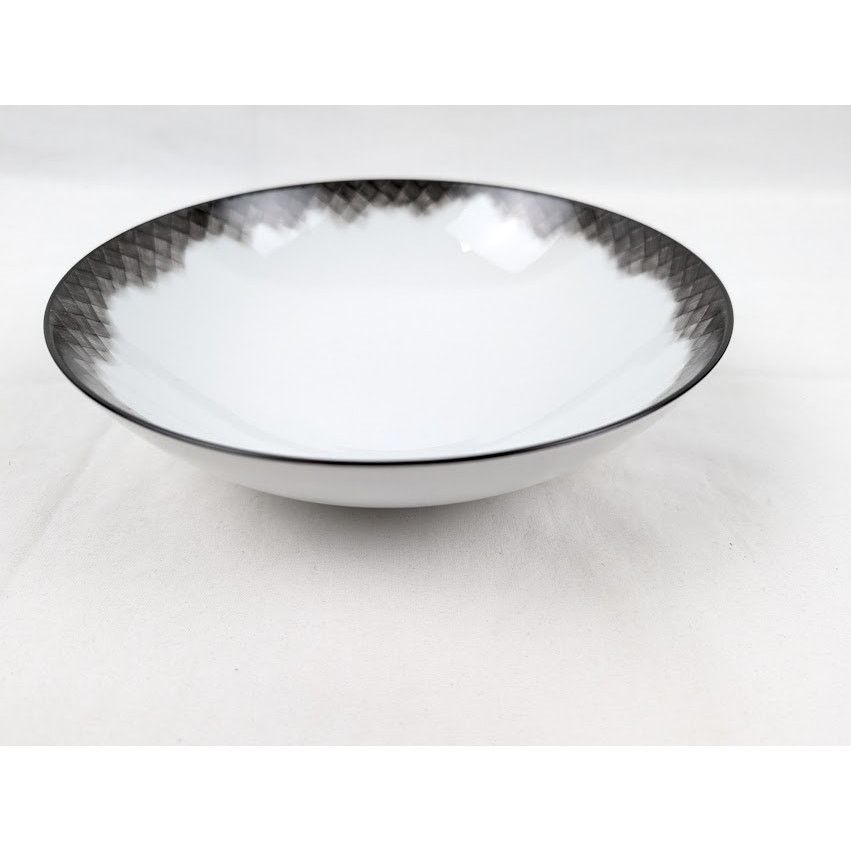 o1rshd1 Q:2 / Size: OS / Bowltype2 in White/Black