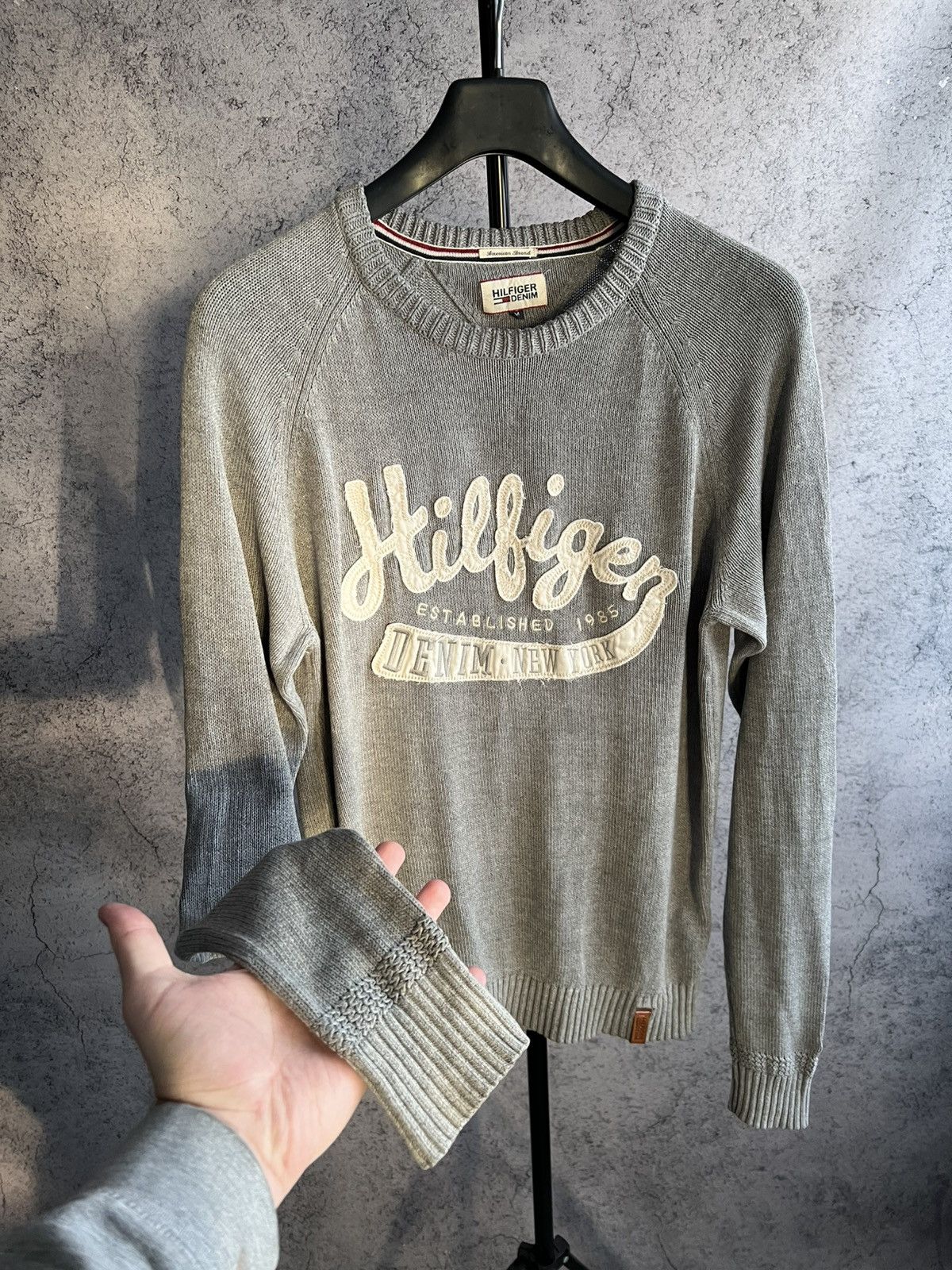 Tommy Hilfiger Vintage Tommy Hilfiger Knit Sweater Embroidered Logo Y2K Size US M / EU 48-50 / 2 - 2 Thumbnail