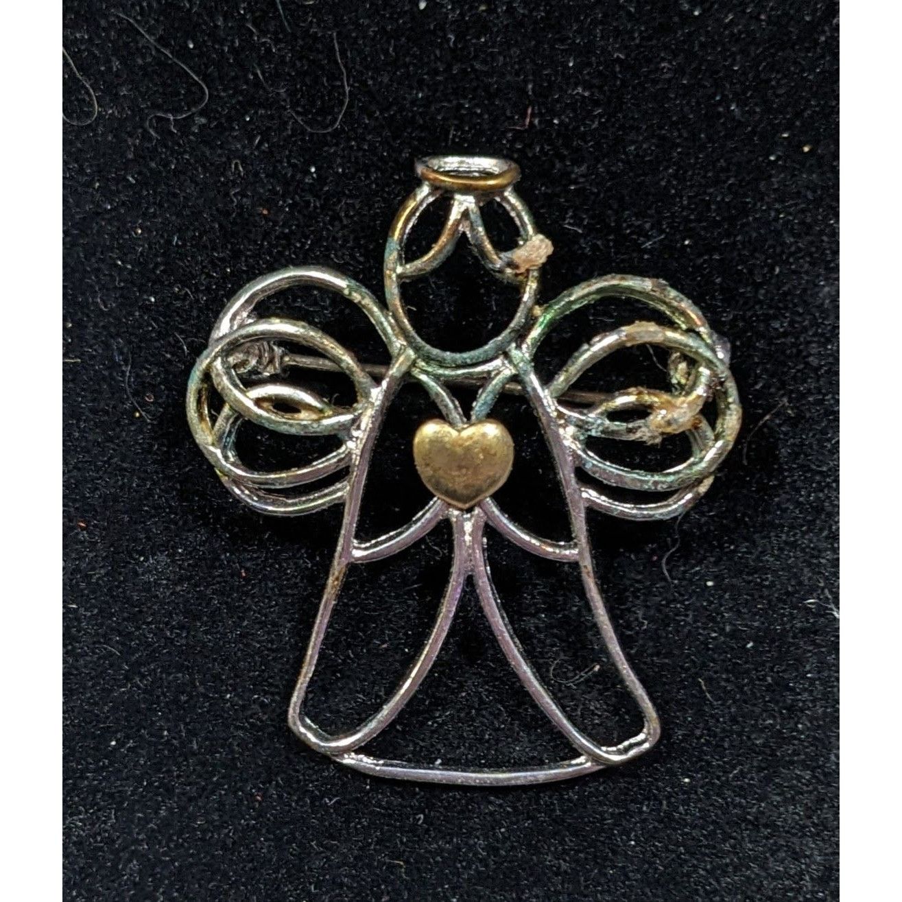 Other Vintage Angel Holding A Heart Open Metallic Wire Brooch Size ONE SIZE - 3 Thumbnail