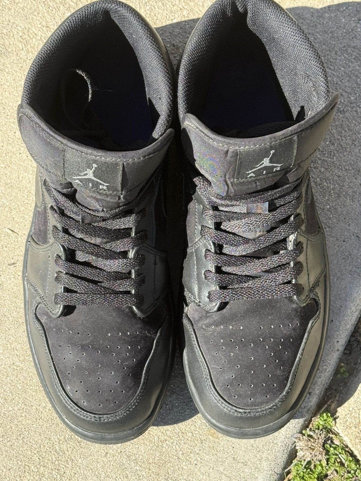 Jordan Brand × Nike Air Jordan 1 mid triple black Size US 10.5 / EU 43-44 - 3 Thumbnail