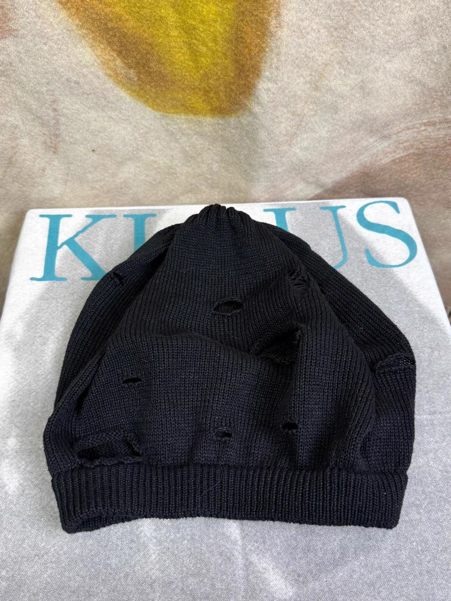 Yohji Yamamoto Yohji Yamamoto POUR HOMME Distressed Beanie K20 Size ONE SIZE - 3 Thumbnail