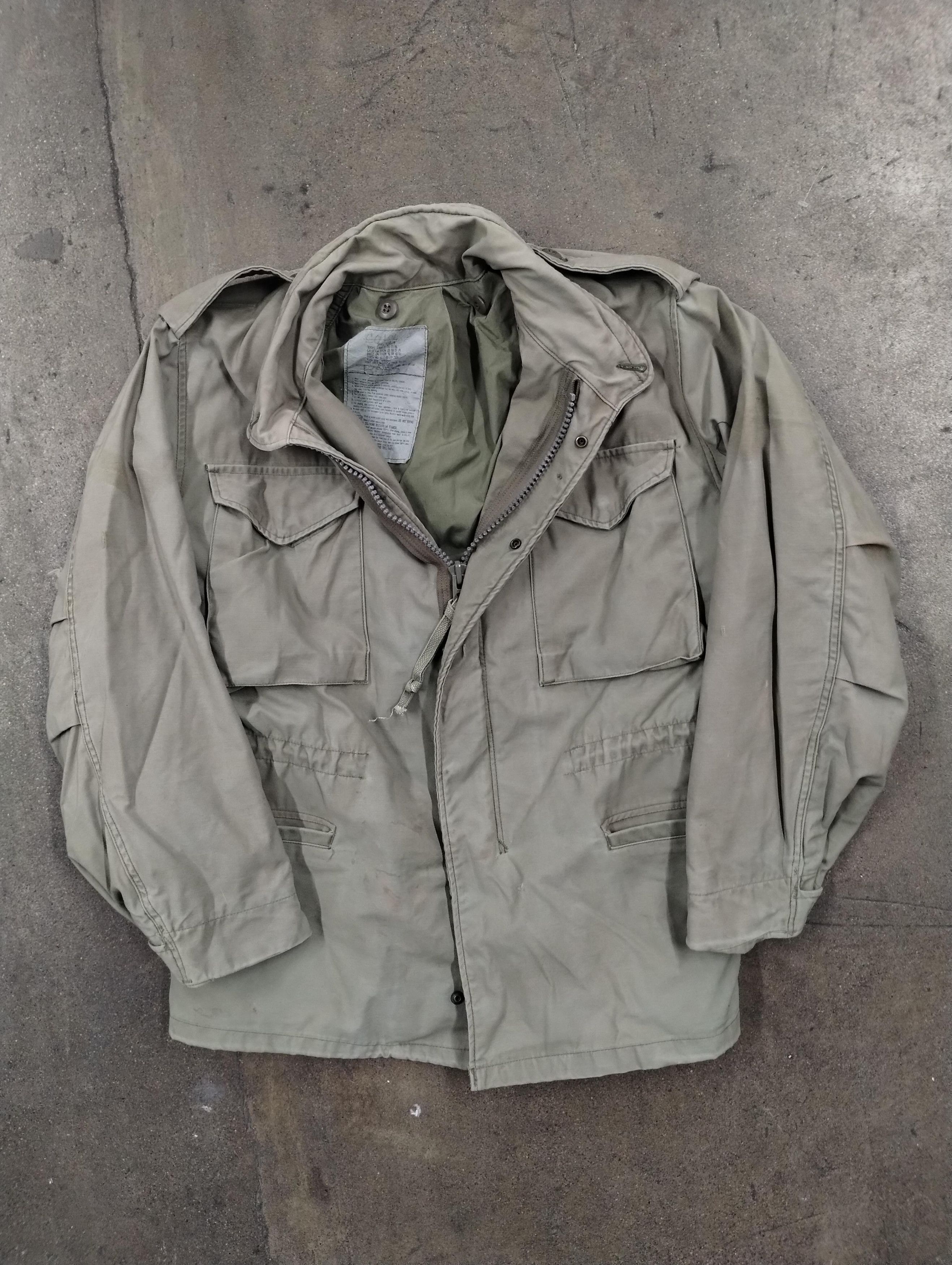 Vintage Vintage 90s Faded Olive Green Military Jacket Size US S / EU 44-46 / 1 - 1 Thumbnail