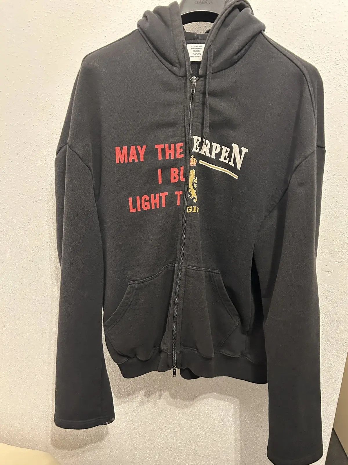 Vetements AW18 Vetements May the bridges x Antwerpen Split Zip