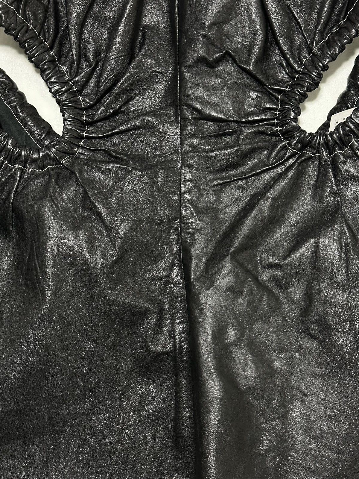 Celine CELINE Resort 2016 Cut Out Detail Leather Top Size XS / US 0-2 / IT 36-38 - 3 Thumbnail