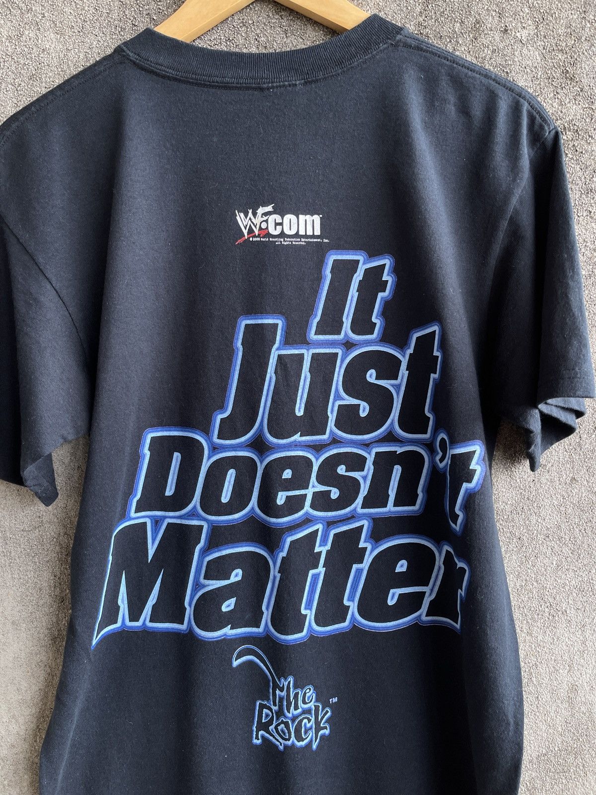 Vintage Rare🔥Vtg 2000 WWF The Rock ‘It Just Doesn’t Matter Tee Size US M / EU 48-50 / 2 - 4 Thumbnail
