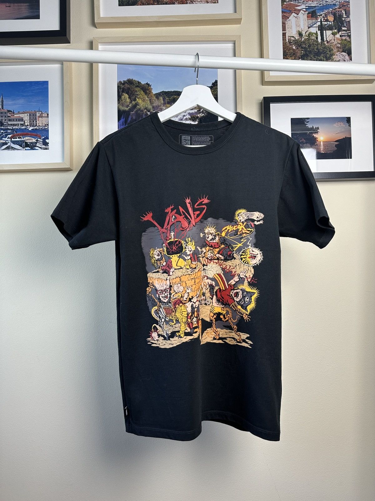 Vans Vans - Off The Wall Gallery Dwiky Ka Black - T-Shirt Size US S / EU 44-46 / 1 - 1 Thumbnail