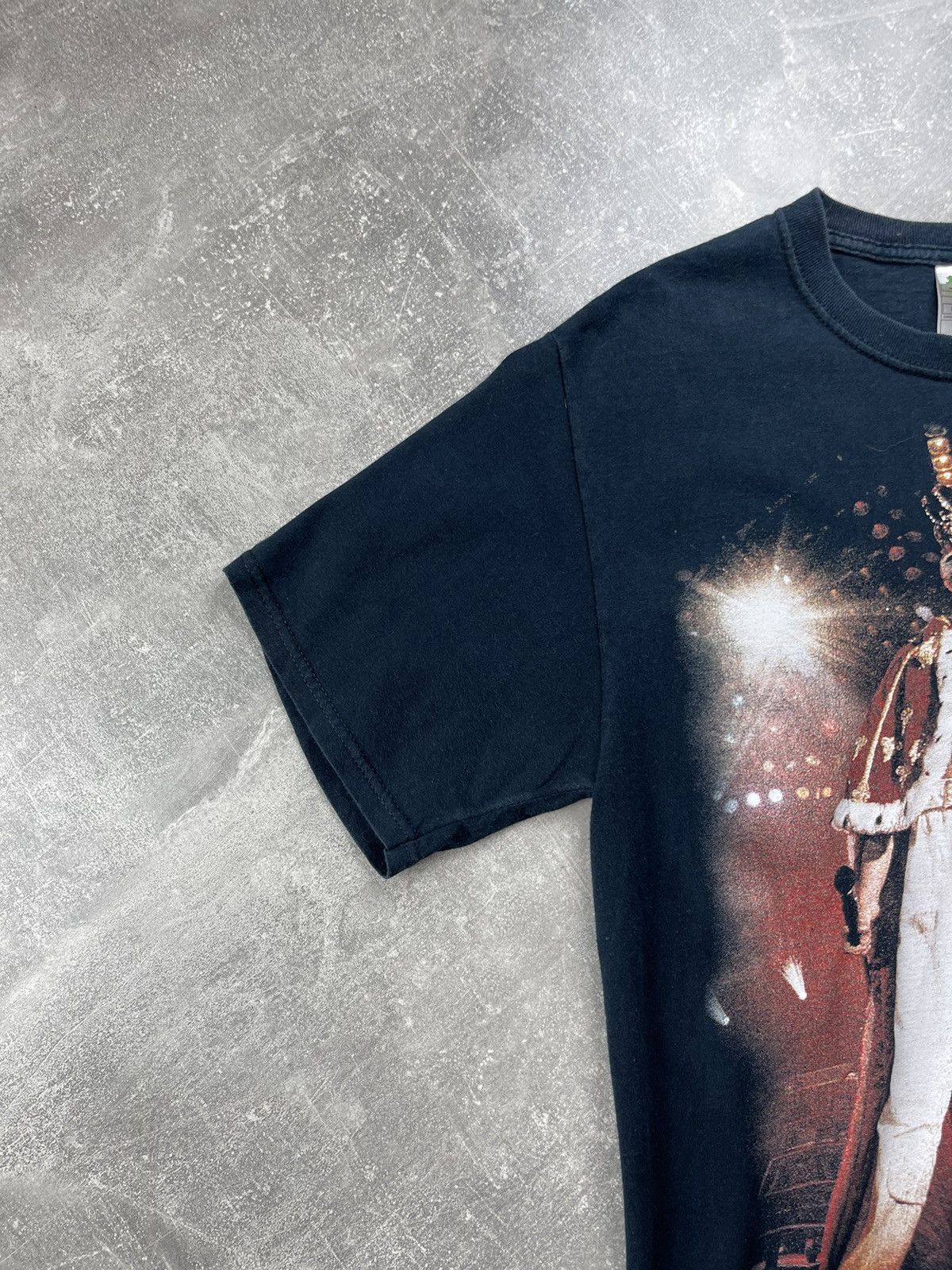 Band Tees Vintage Queen Freddie Mercury Graphic Band T Shirt Black Size US M / EU 48-50 / 2 - 2 Thumbnail