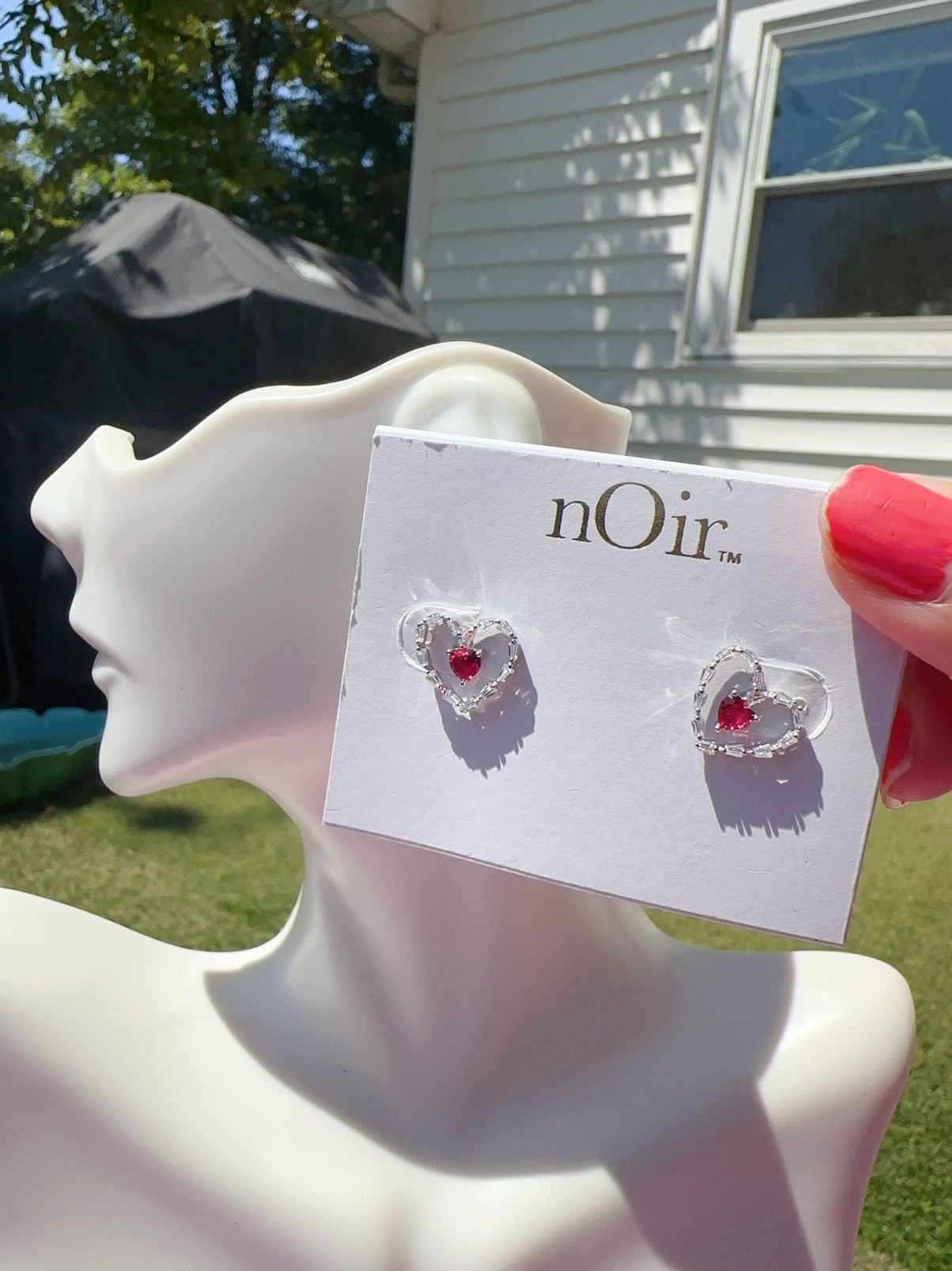 Designer Noir silver tone crystal hearts mini studs red heart earrin Size ONE SIZE - 1 Thumbnail