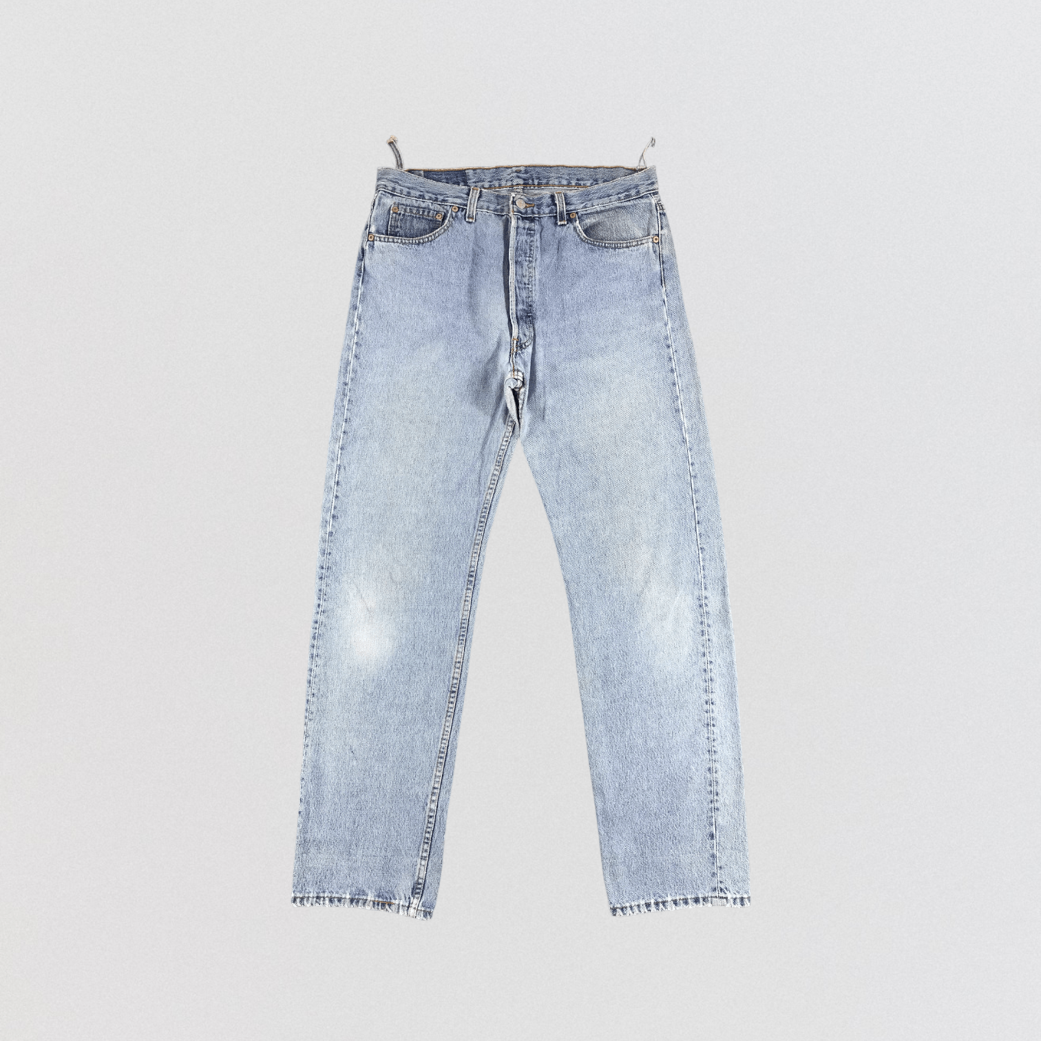 Levi's Vintage 90s Light Wash Levis 501 Jeans-JM1350 Size US 35 - 1 Thumbnail