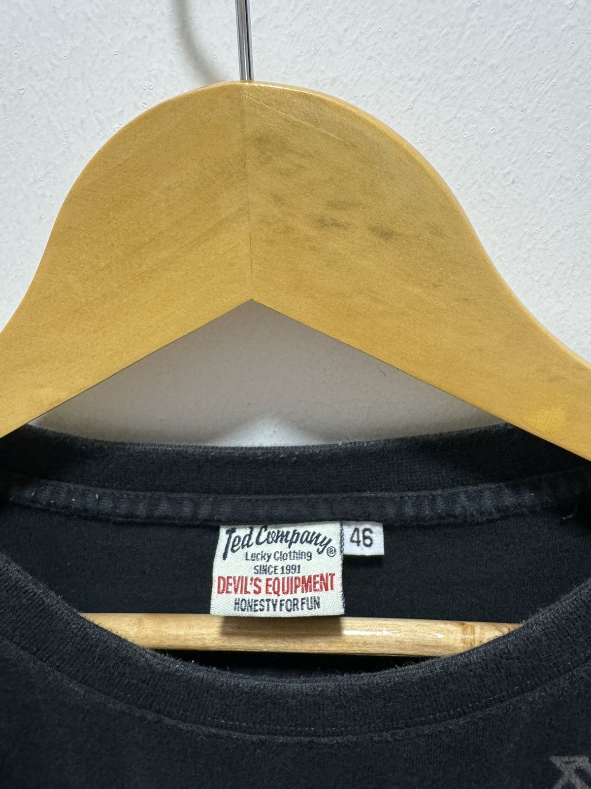 Japanese Brand VINTAGE TED COMPANY RED DEVIL LIVE TOUGHLY LOGO TEE Size US L / EU 52-54 / 3 - 10 Thumbnail