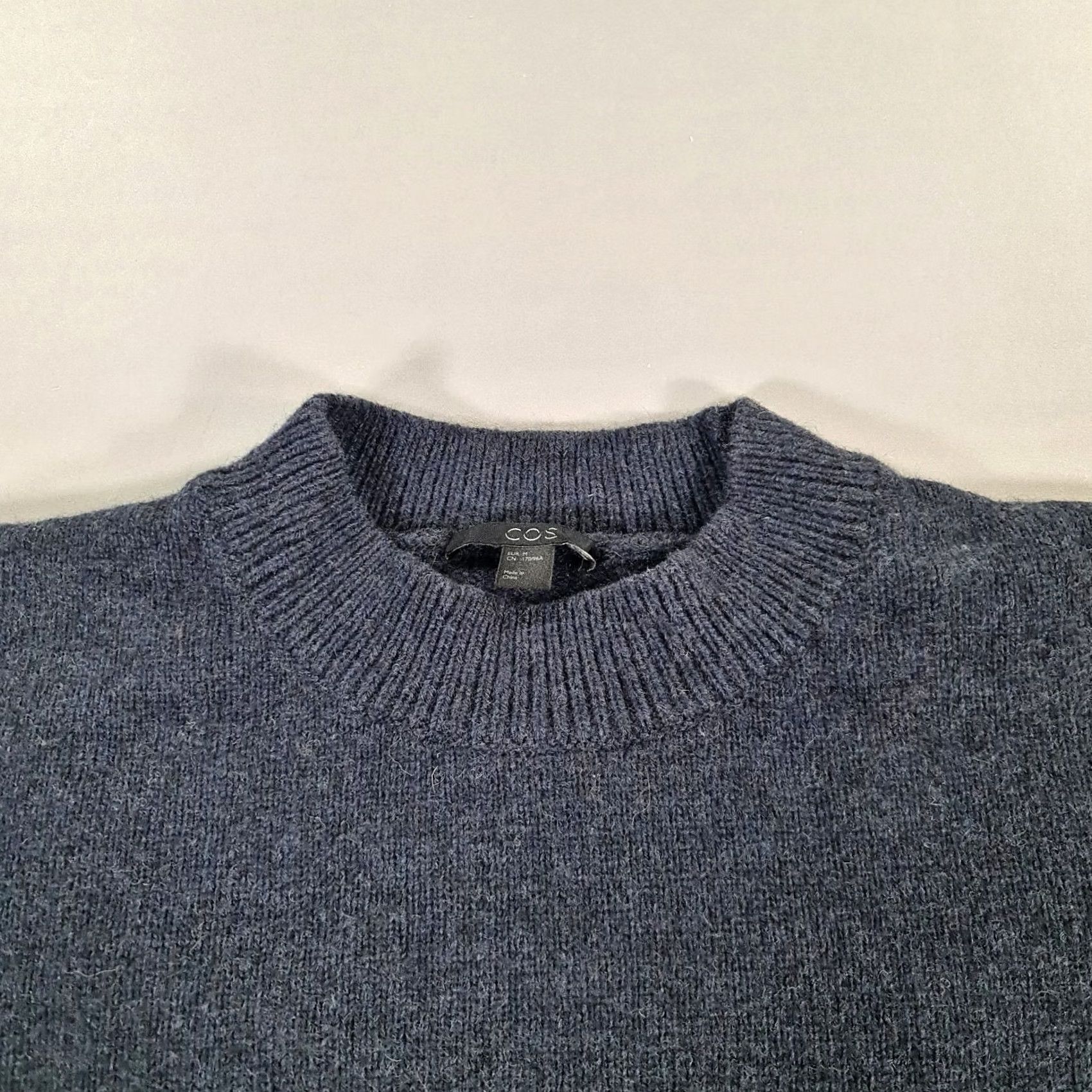 Cos COS Jumper Womens Medium Navy Blue 100% Wool Knit Relaxed Fit Open Back Size M / US 6-8 / IT 42-44 - 2 Thumbnail