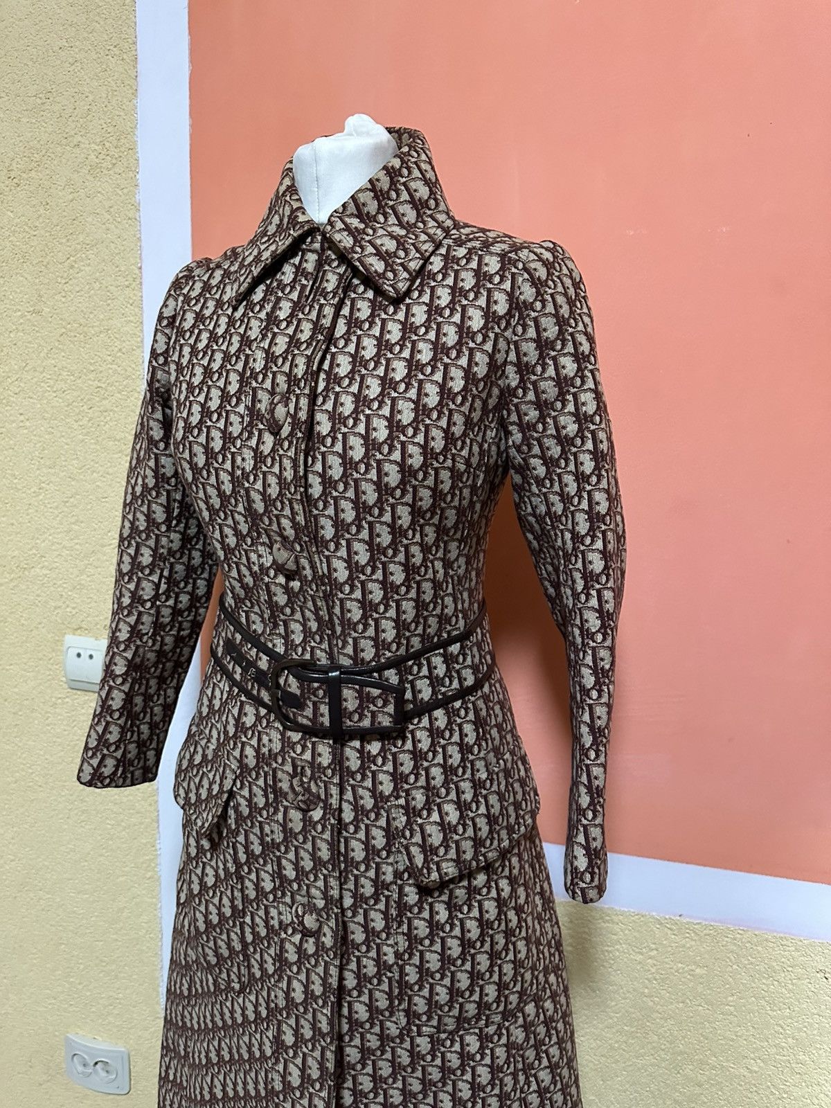Christian Dior Monsieur Christian Dior by Marc Bohan 1970's Trotter Logo Print trenc Size XL / US 12-14 / IT 48-50 - 5 Thumbnail